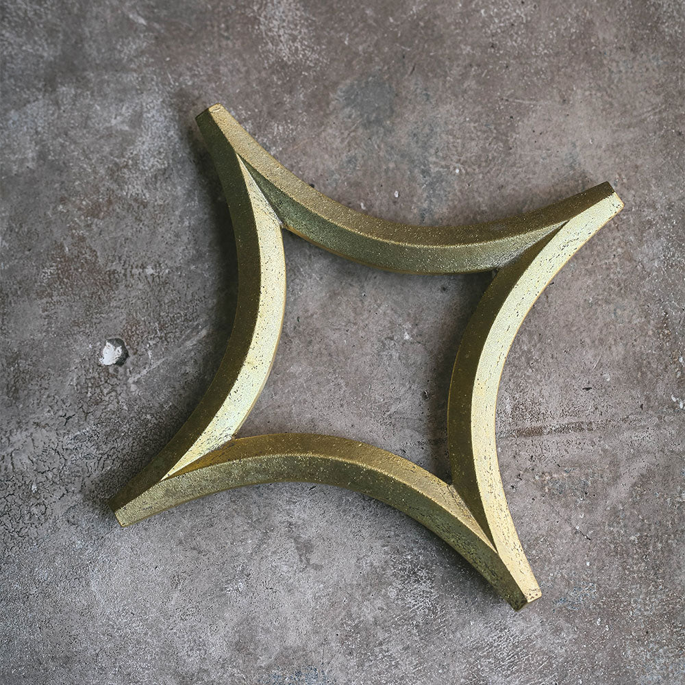 Handmade Brass Trivet with Star Design - Heat-Resistant Kitchen Decor for Hot Pots, Pans, and Serving Dishes