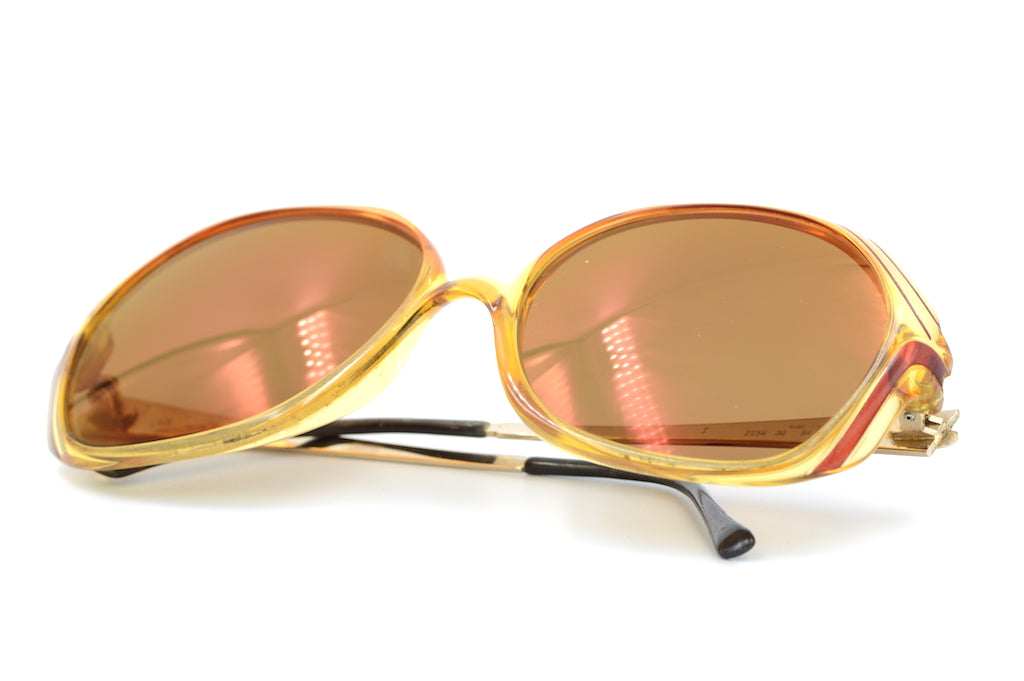 Christian Dior 2256 Sunglasses - Luxury Designer Shades for Women & Men | UV Protection, Fashionable & Elegant | Perfect for Beach, Driving & Outdoor Activities