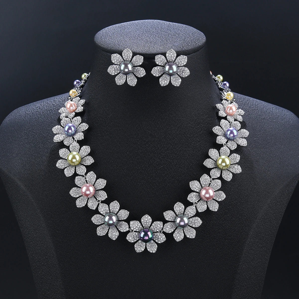 Luxury Cubic Zirconia Pearl Flower Necklace & Earrings Set - Bridal Wedding Jewelry for Women - Perfect for Weddings, Anniversaries & Special Occasions