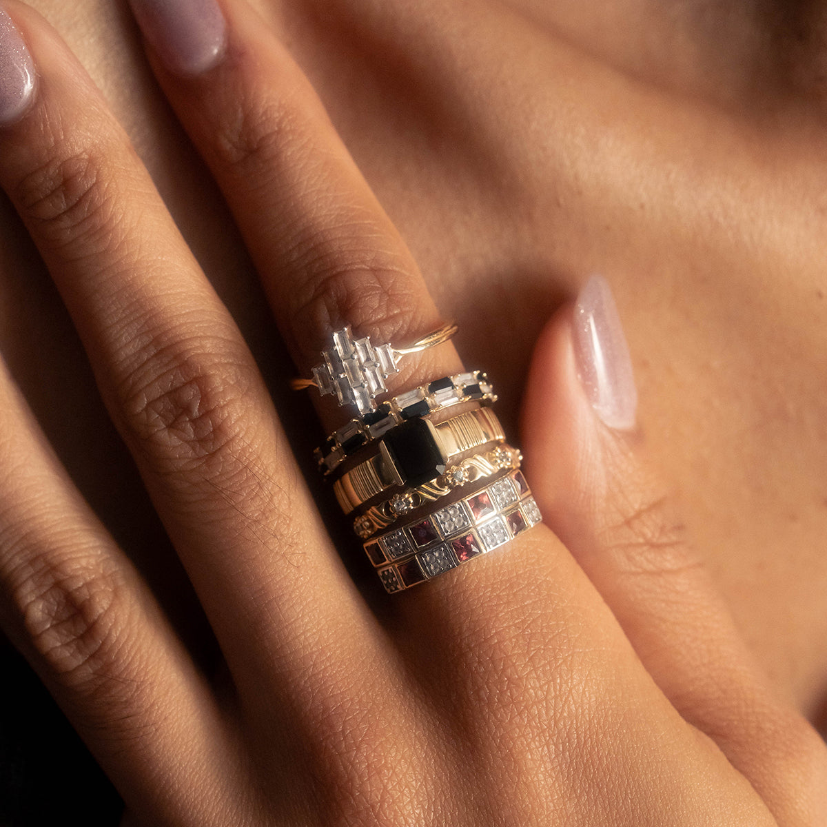 Solid Gold Black and White Checkerboard Band Ring - Elegant Unisex Jewelry for Everyday Wear & Special Occasions