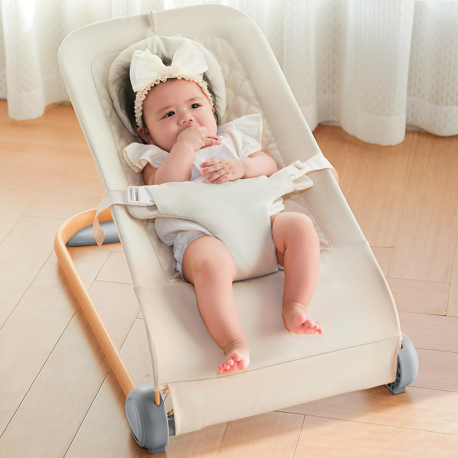 Fodoss Baby Bouncer - Portable Infant Bouncer Seat with Ergonomic Design | Lightweight Baby Bassinet & Rocking Chair for Newborns | Perfect for Nursery, Travel & Soothing Fussy Babies (Beige)