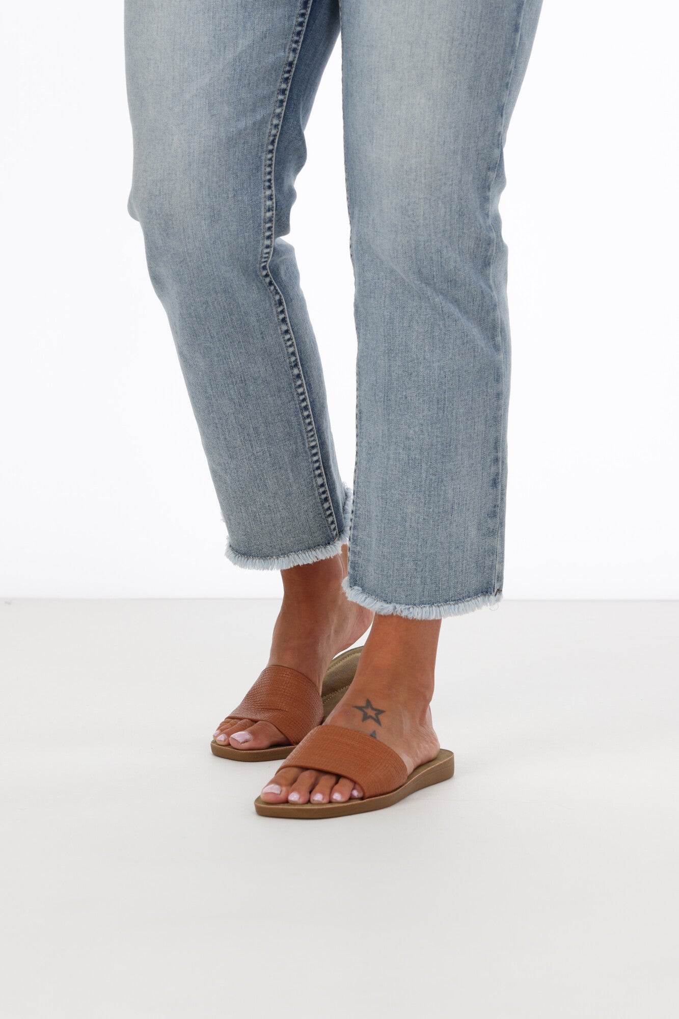 Cherry Lane Alyssia Slide Sandals for Women - Comfortable Tan Summer Slides with Soft Cushioning | Perfect for Beach, Pool, and Casual Outings