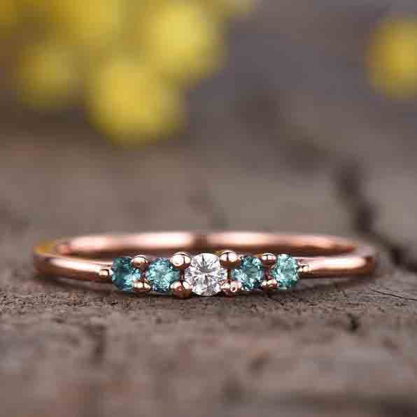 Exquisite Alexandrite & Diamond Engagement Ring - Vintage Art Deco Style 5-Stone Wedding Band for Women | Perfect for Proposals, Anniversaries & Special Occasions