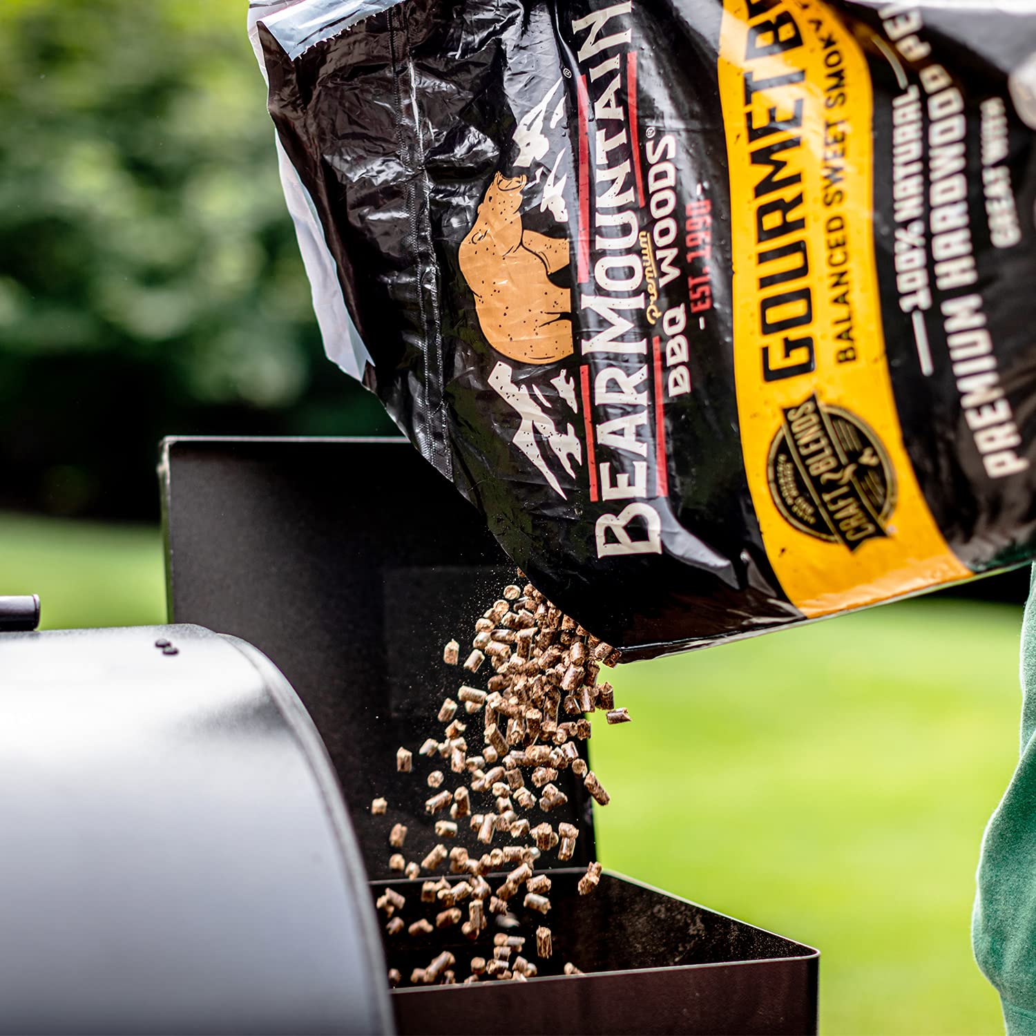 Bear Mountain All Natural Mesquite Wood Pellets for Smoker, Grill & BBQ - 40 lbs | Perfect for Smoking Meats, Grilling Steaks & Outdoor Cooking