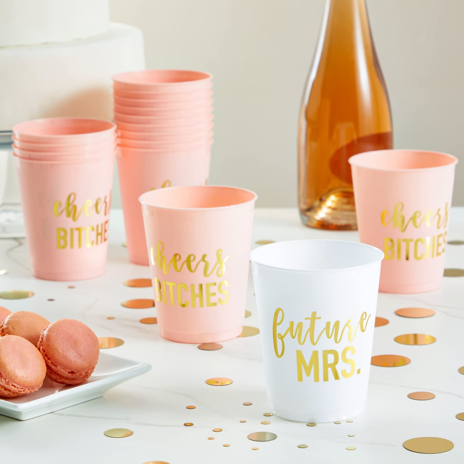 BLUE PANDA 16-Pack Reusable Bachelorette Party Cups - 16oz Bride & Bridesmaid Cups for Wedding Showers, Bachelorette Favors & Bridesmaid Gifts (Future Mrs + Cheers Design) - Perfect for Bridal Parties, Girls' Night Out & Wedding Celebrations