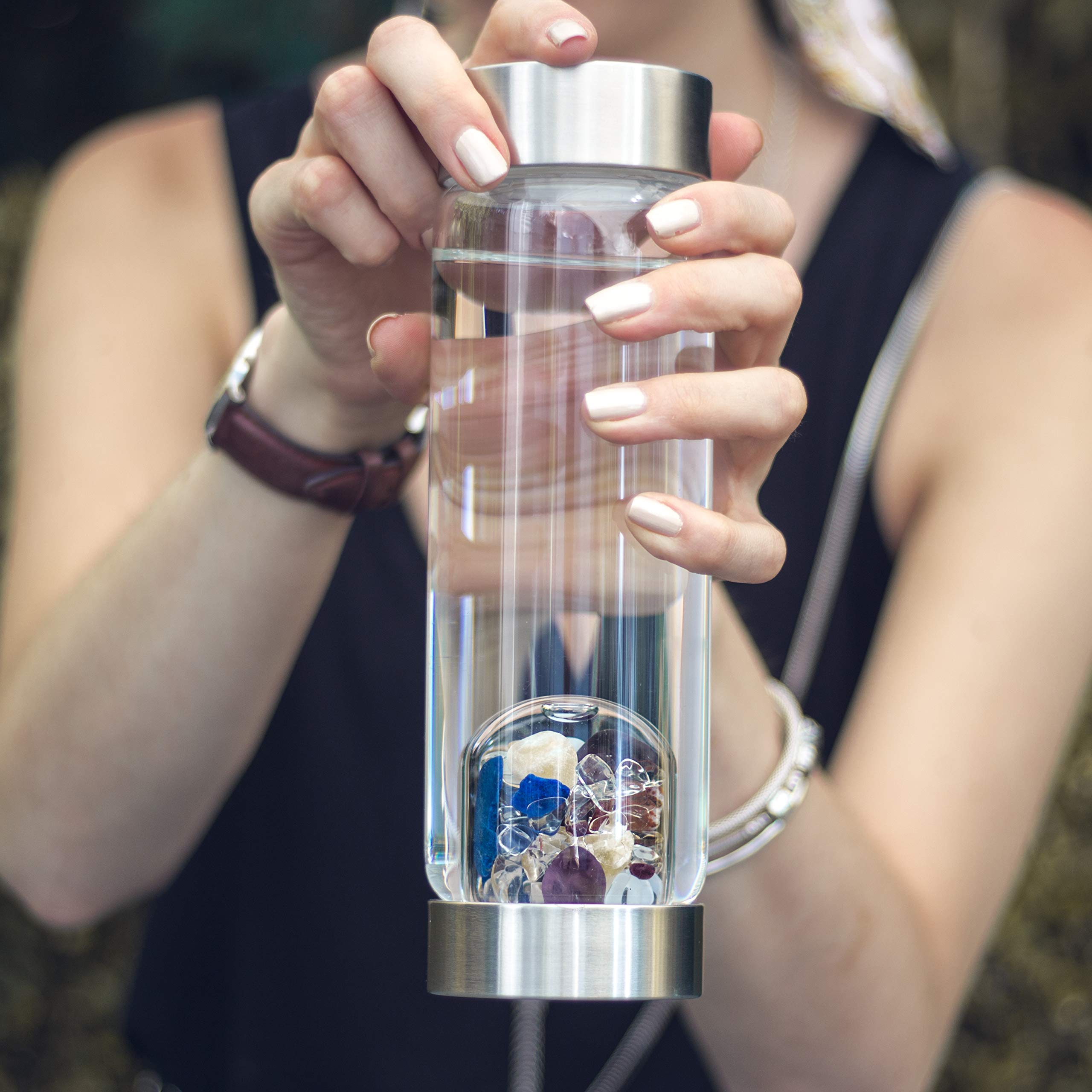 VitaJuwel ViA AYURVEDA Crystal Water Bottle with Amethyst, Milk Opal, Lapis Lazuli, Garnet, Carnelian & Orange Calcite - Infused Water for Wisdom, Intuition & Joy | Perfect for Yoga, Meditation & Energy Healing