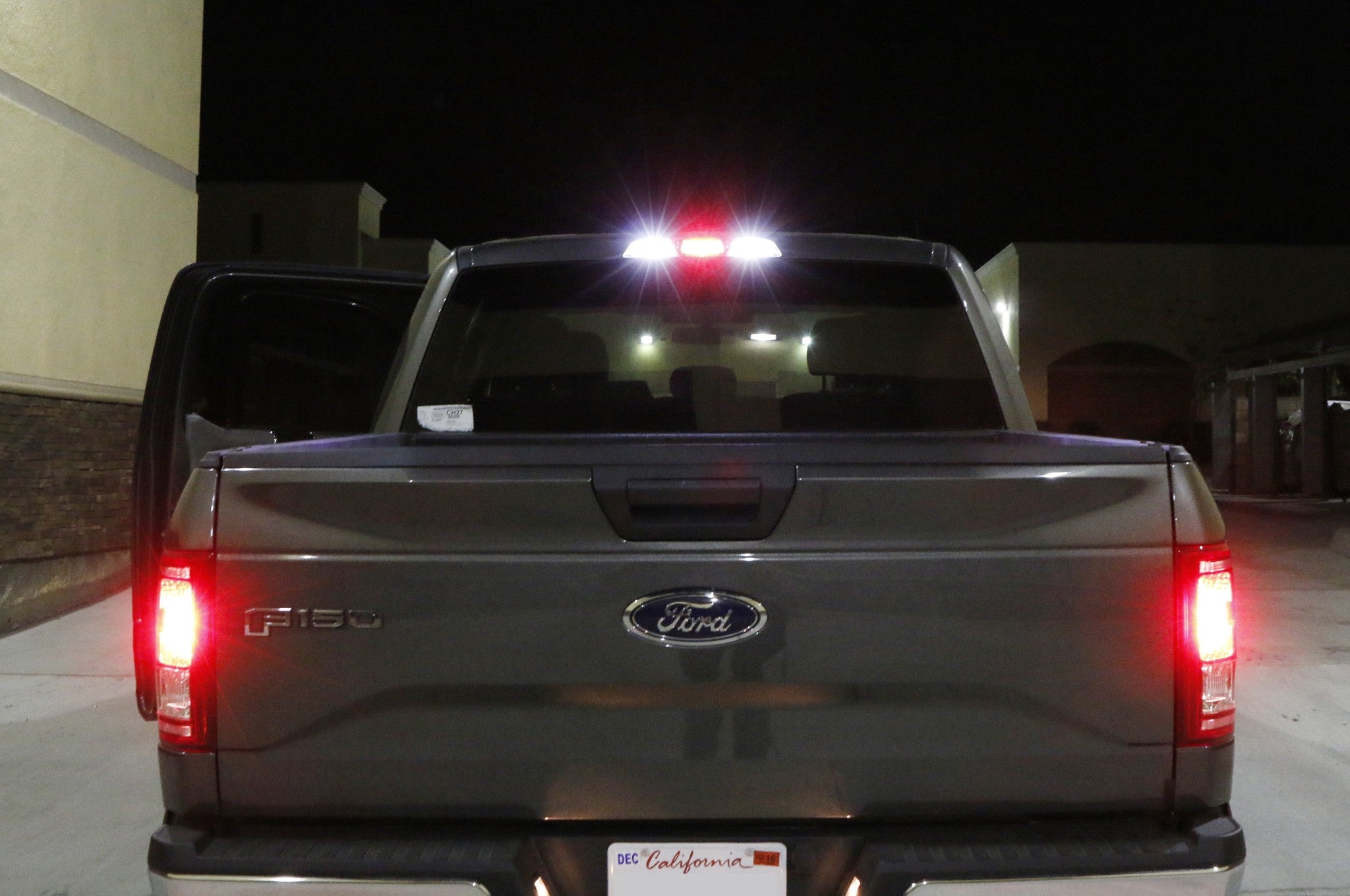 10 SMD LED Bulbs for Ford Chevy GMC - High Mount 3rd Brake Stop Light Replacement - Bright & Durable LED Lights for Trucks & SUVs - Perfect for Night Driving & Enhanced Safety
