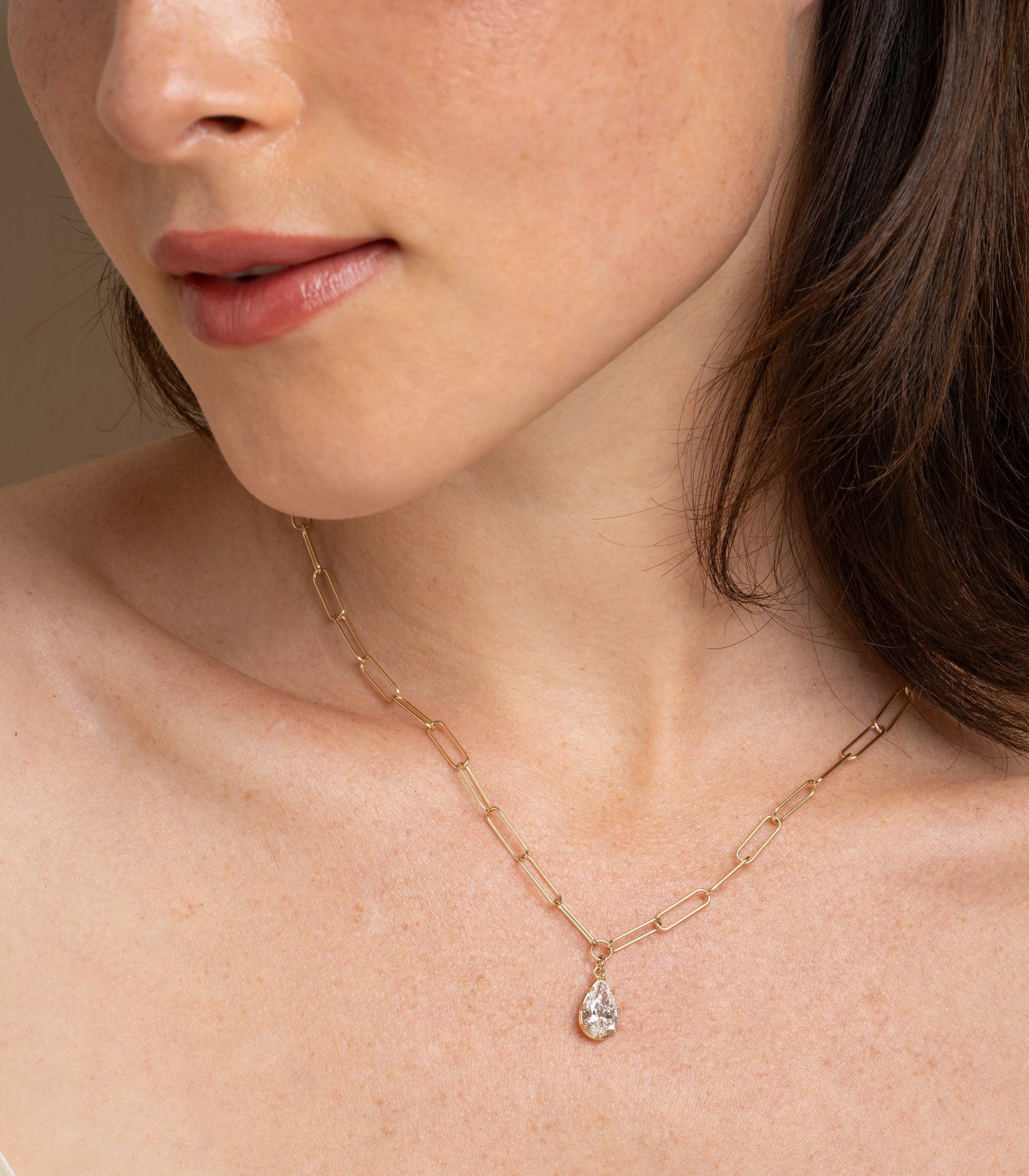 Lab Grown Diamond Necklace for Women - Pear Cut Gigi Pendant for Unique Engagement Rings & Anniversary Gifts - Perfect for Weddings, Date Nights & Special Occasions