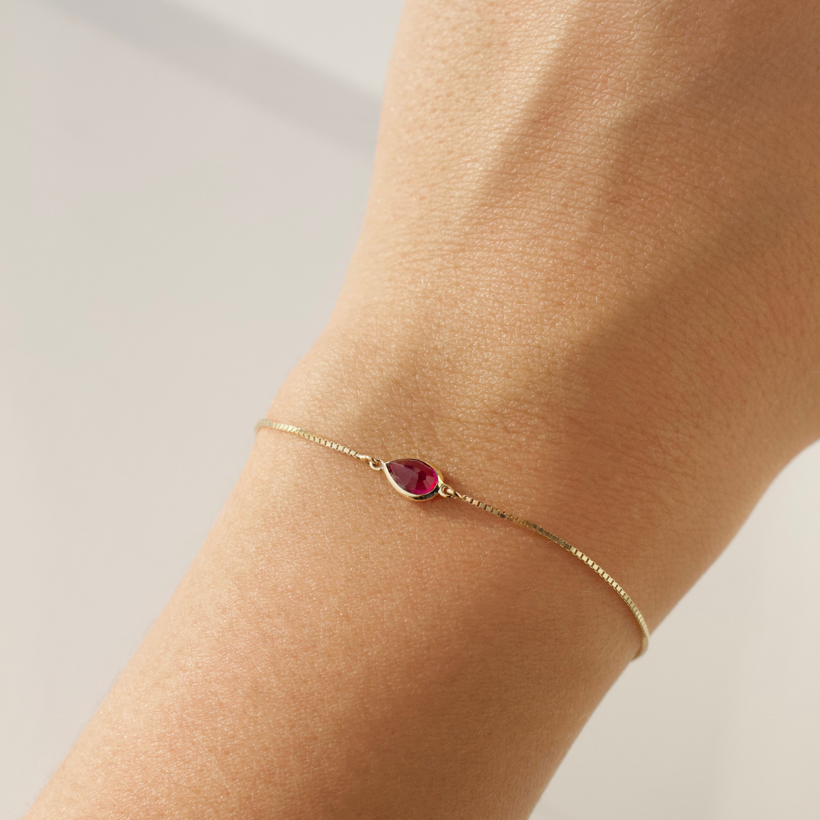 Birthstone Solitaire Bracelet - Dainty Sterling Silver Charm Bracelet for Women, Personalized Gift for Mom, Daughter, Wife - Perfect for Birthdays, Anniversaries & Special Occasions