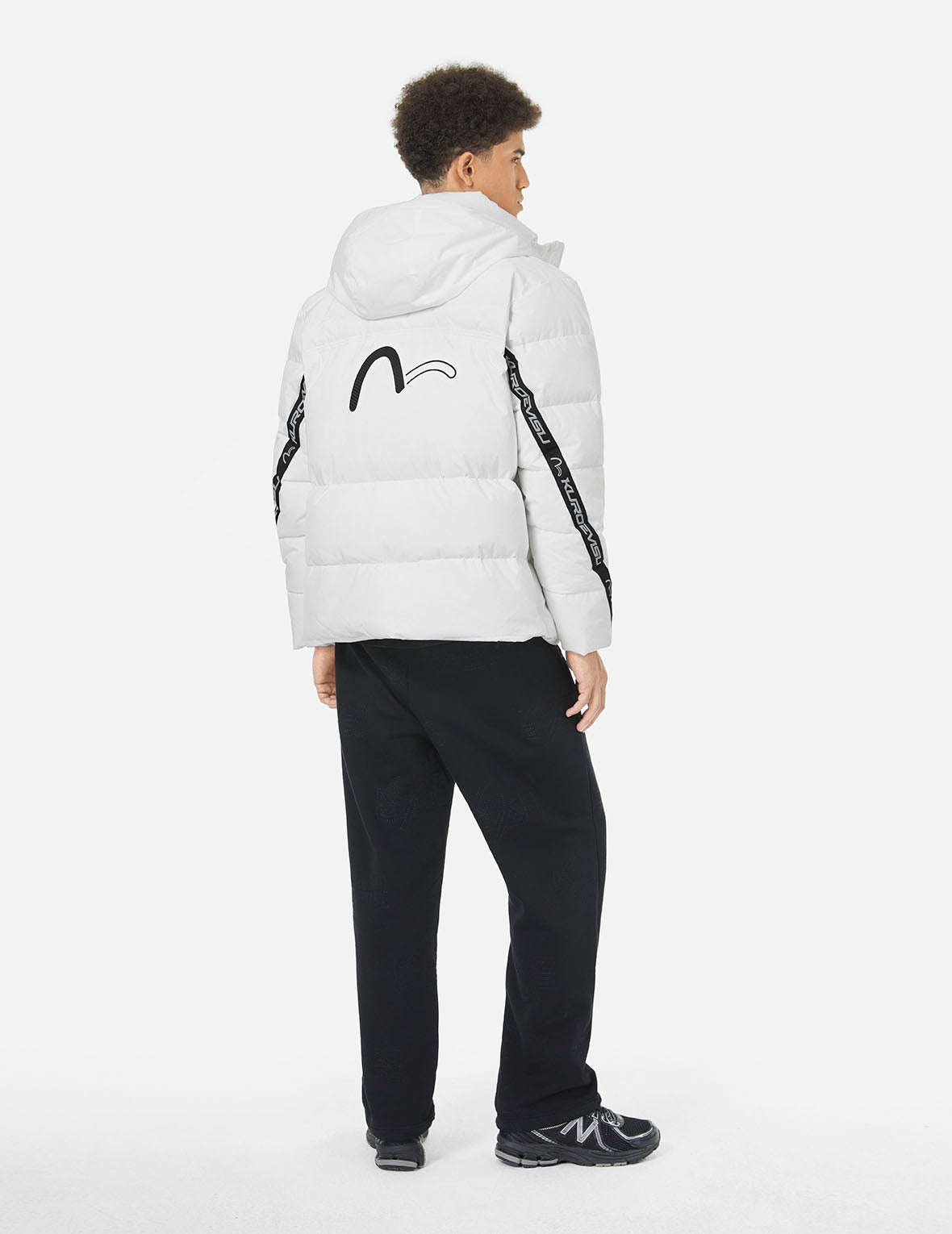 Seagull Print & Logo Tape Regular Fit Down Jacket - Warm Winter Coat for Men & Women, Perfect for Outdoor Activities, Hiking, and Cold Weather Fashion
