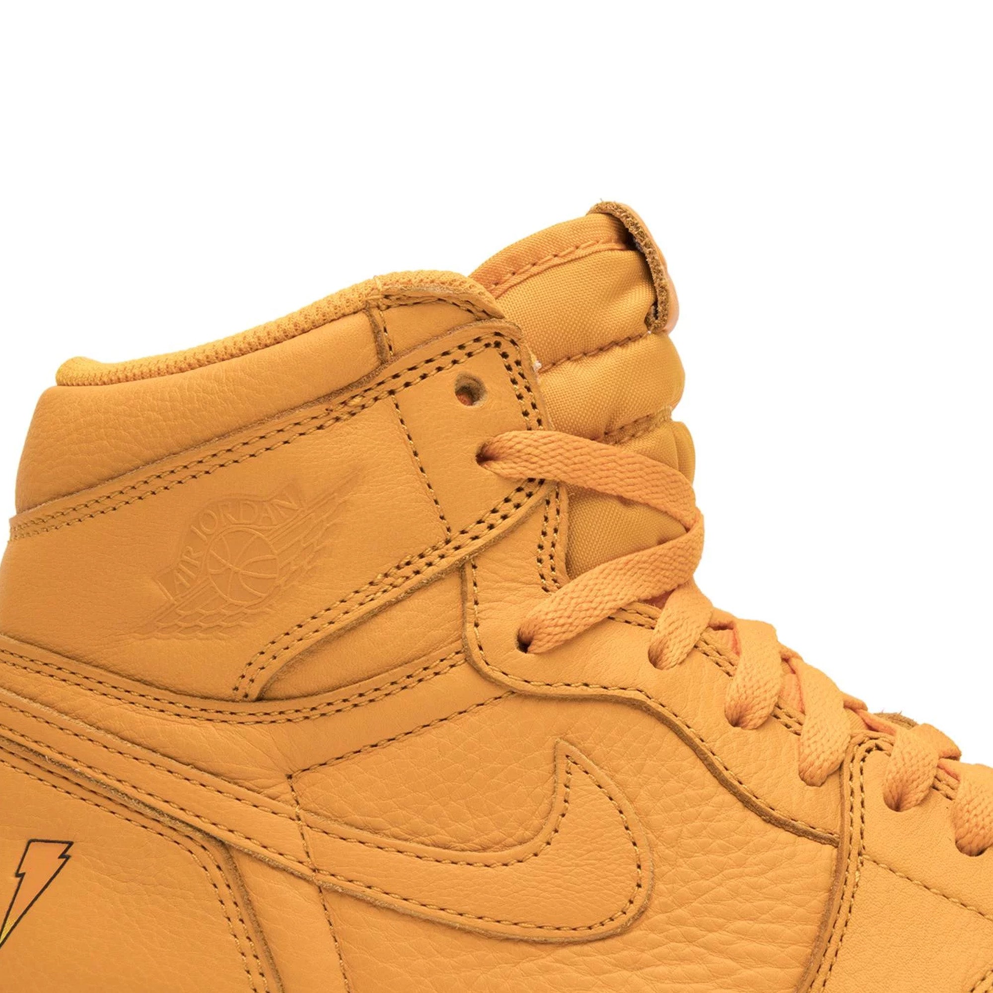 Air Jordan 1 High OG 'Gatorade Orange' Retro Sneakers (2017 Release) - Men's Basketball Shoes for Streetwear & Casual Style