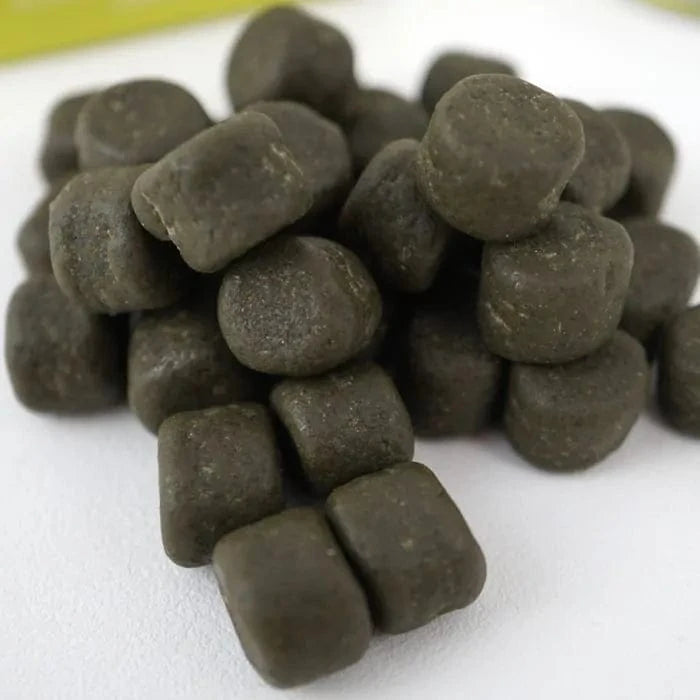 Easy Masstick Fish Food Tabs for Saltwater & Freshwater Aquariums | Nutrient-Rich Reef Coral Food | EasyReefs Formula for Healthy Fish & Coral Growth | Perfect for Daily Feeding & Marine Tank Maintenance