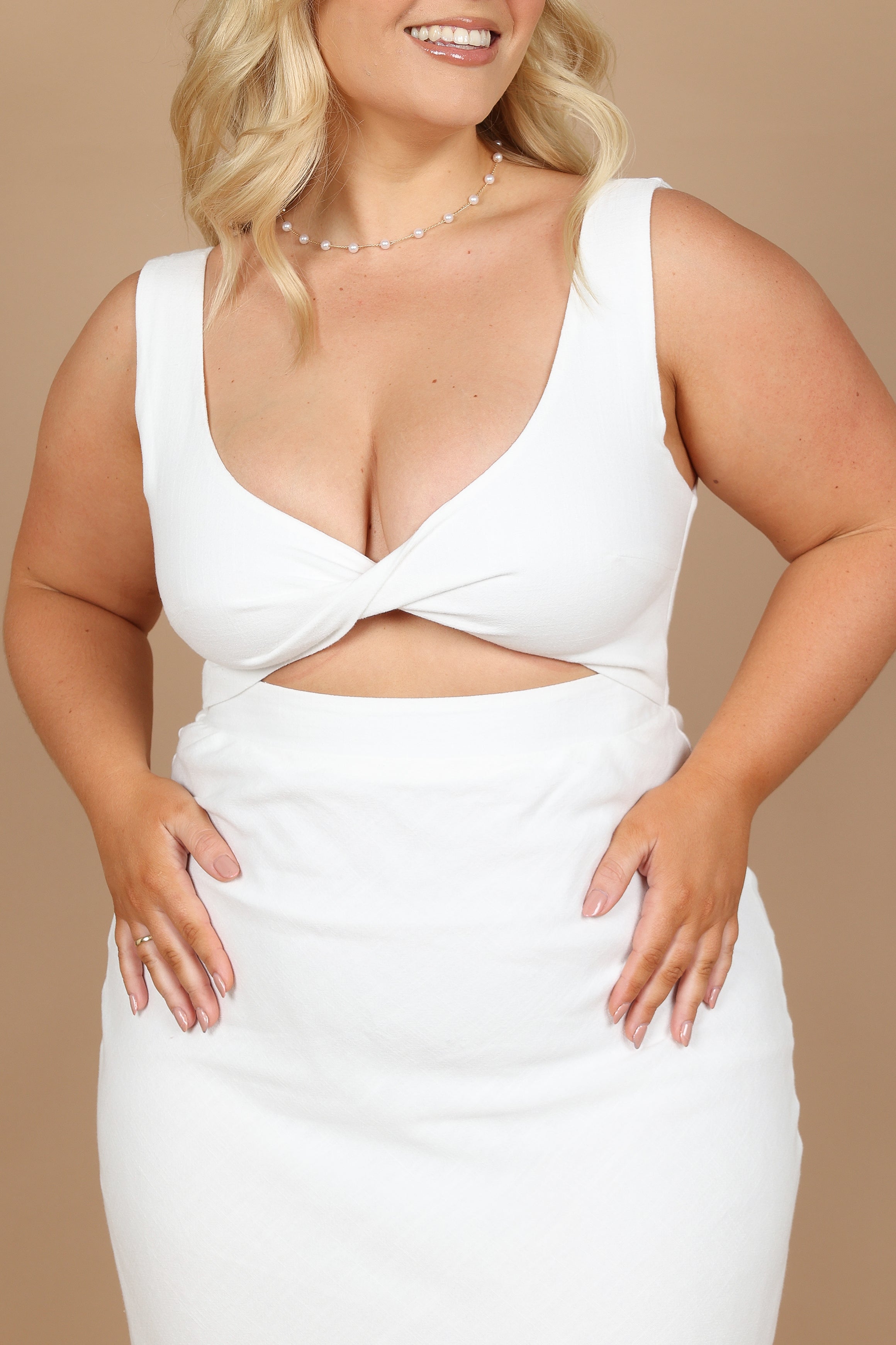 Apollo White Dress for Women - Elegant & Stylish Party Wear - Perfect for Weddings, Cocktails & Evening Events