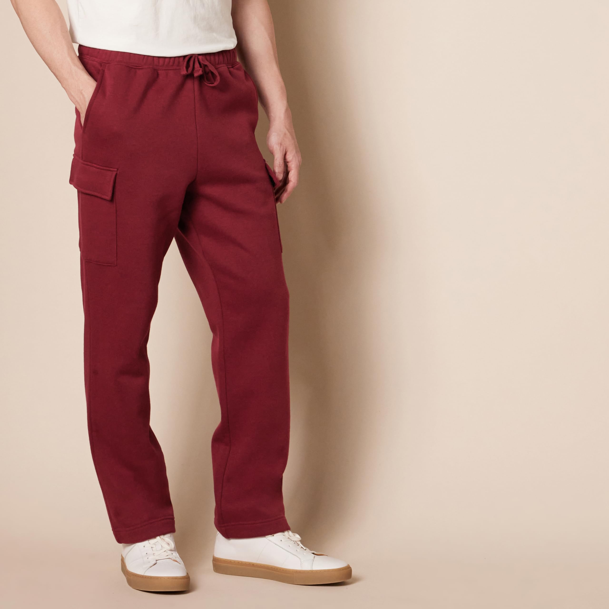Amazon Essentials Men's Cargo Fleece Sweatpants - Comfortable Winter Joggers with Pockets for Outdoor Activities, Gym & Lounge Wear