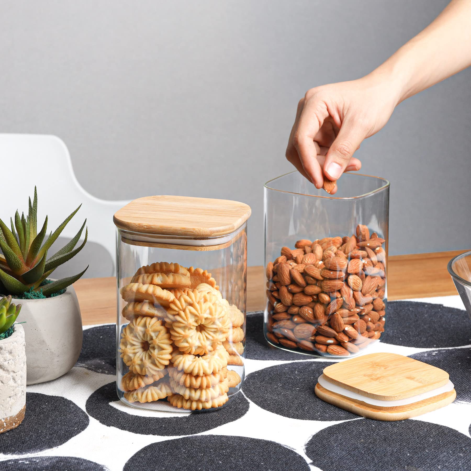 ComSaf 37oz Glass Storage Containers with Airtight Lids - Set of 4 Square Clear Food Jars for Pantry Organization - Perfect for Storing Cookies, Flour, Cereal, Rice, Sugar, Tea, Coffee Beans & Spices - Ideal for Kitchen, Baking & Meal Prep