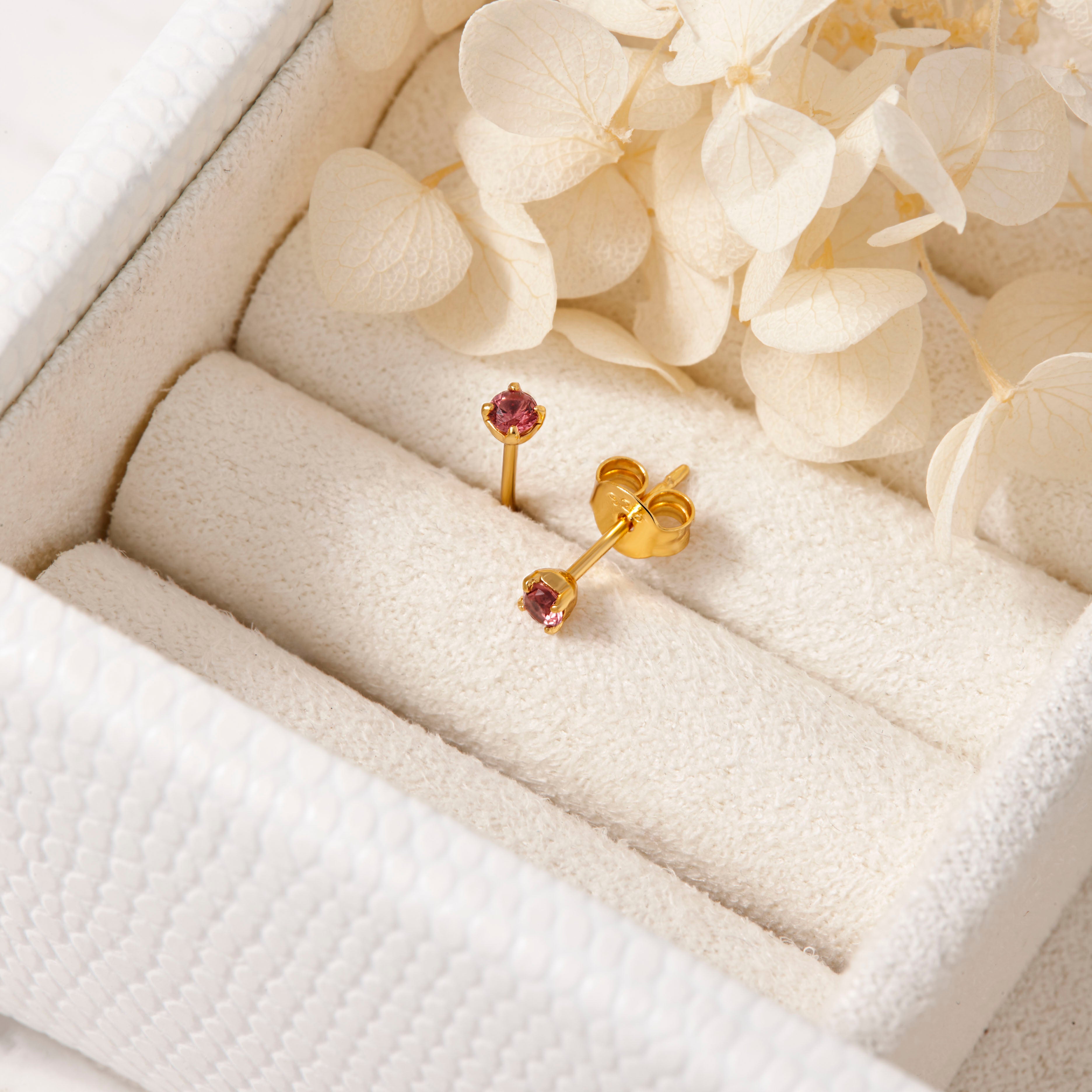 Exquisite 14K Gold Garnet Stud Earrings for Women - Perfect for Everyday Wear, Parties & Gifts