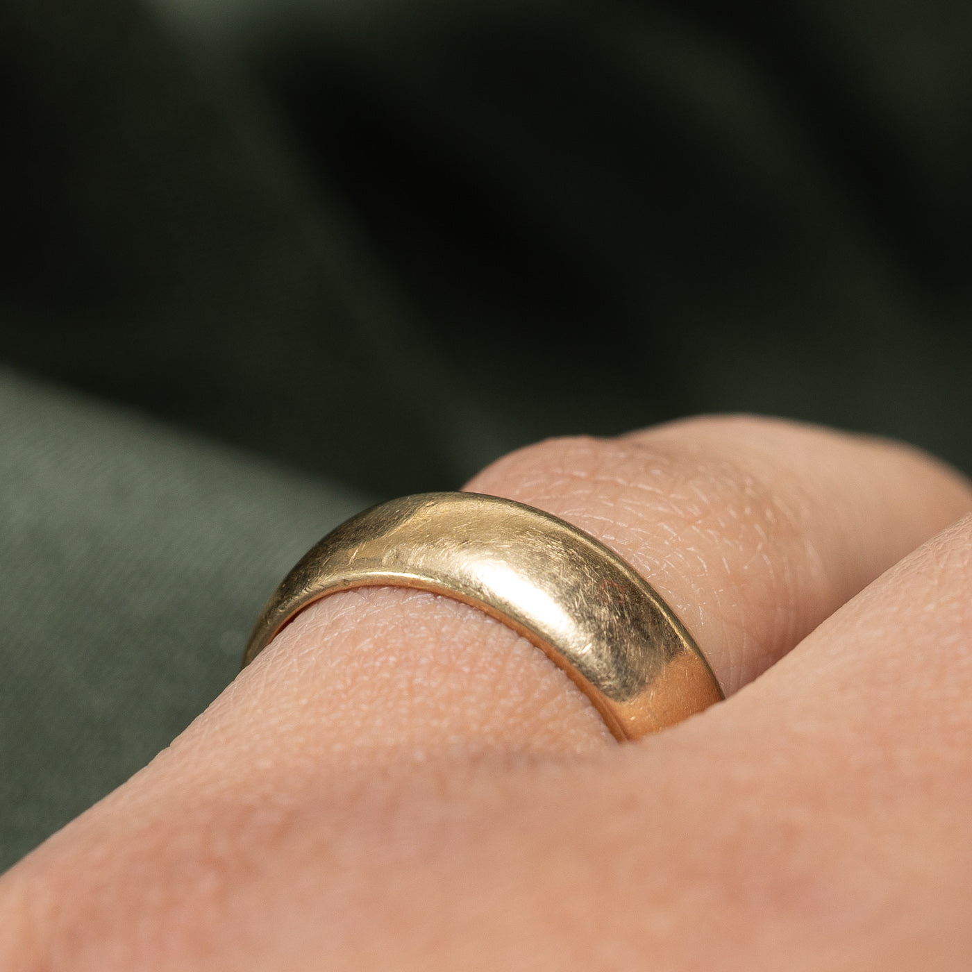 14K Yellow Gold Plain Wedding Band Ring for Women - 5.9mm Width, Size 6 - Perfect for Engagement, Anniversary & Everyday Wear