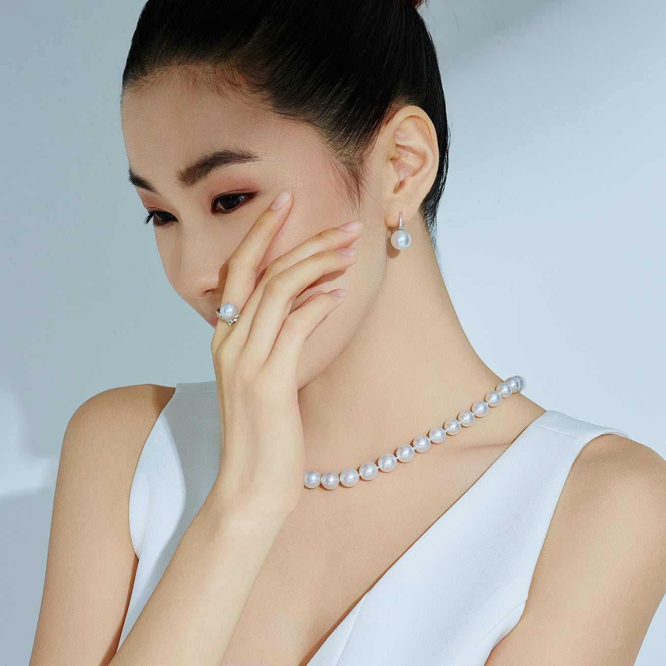 18K Solid Gold Diamond Australian White South Sea Pearl Earrings KE00200 - Luxury Pearl Jewelry for Women, Elegant Gift for Wedding, Anniversary & Special Occasions