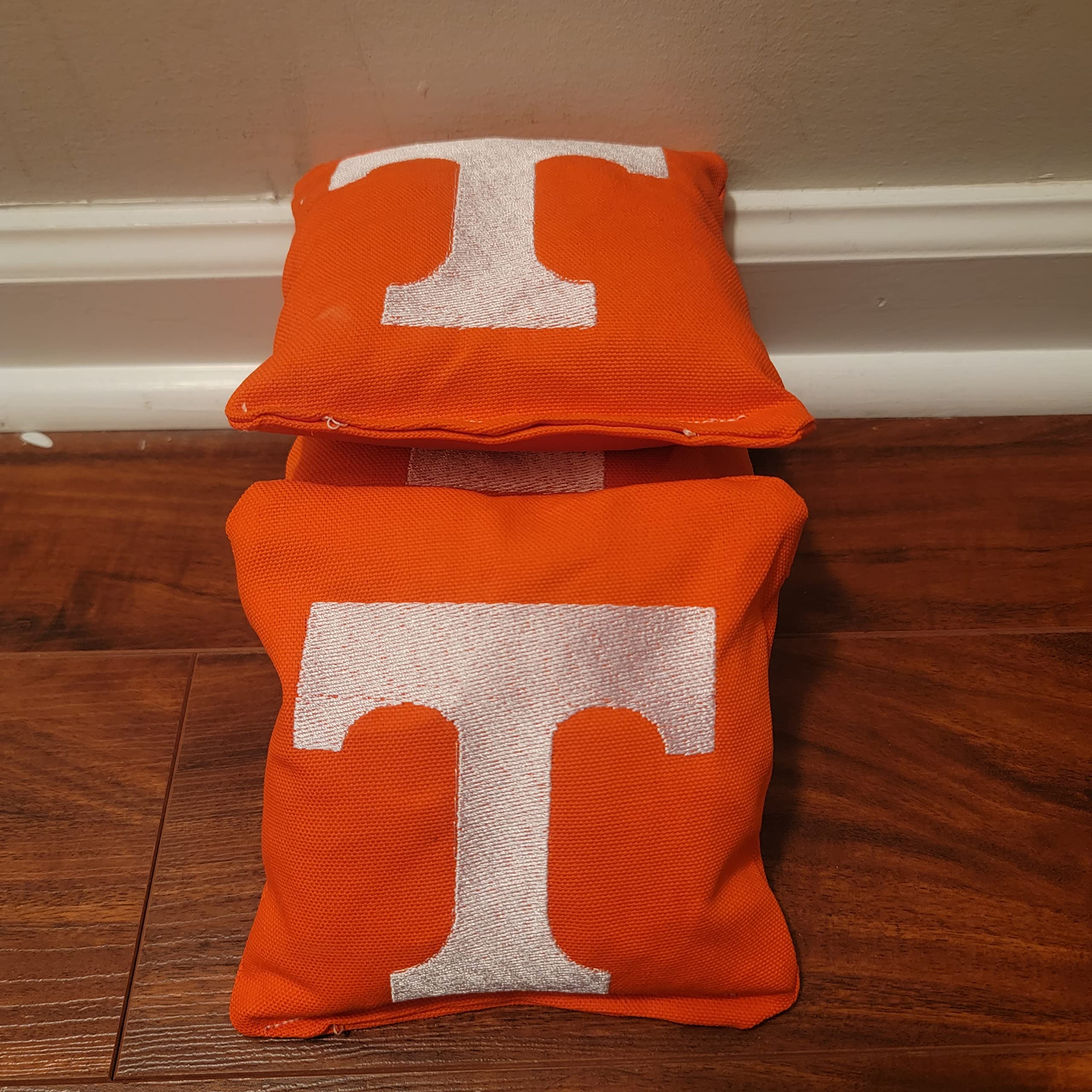 Premium Tennessee Cornhole Bags Set of 8 - Regulation Weight & Size for Outdoor Games, Tailgating, Backyard Parties, and BBQ Events