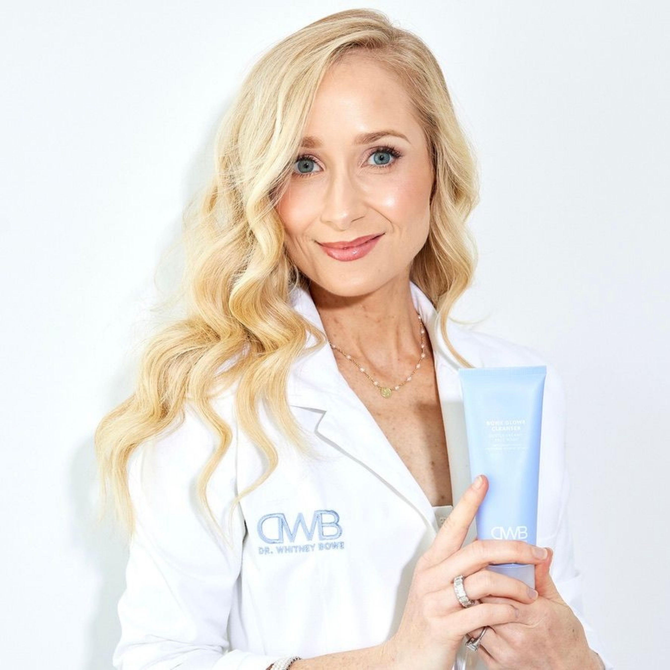 Bowe Glowe Gentle Creamy Face Wash - Hydrating & Soothing Cleanser for Sensitive Skin - Perfect for Daily Skincare Routine & Makeup Removal