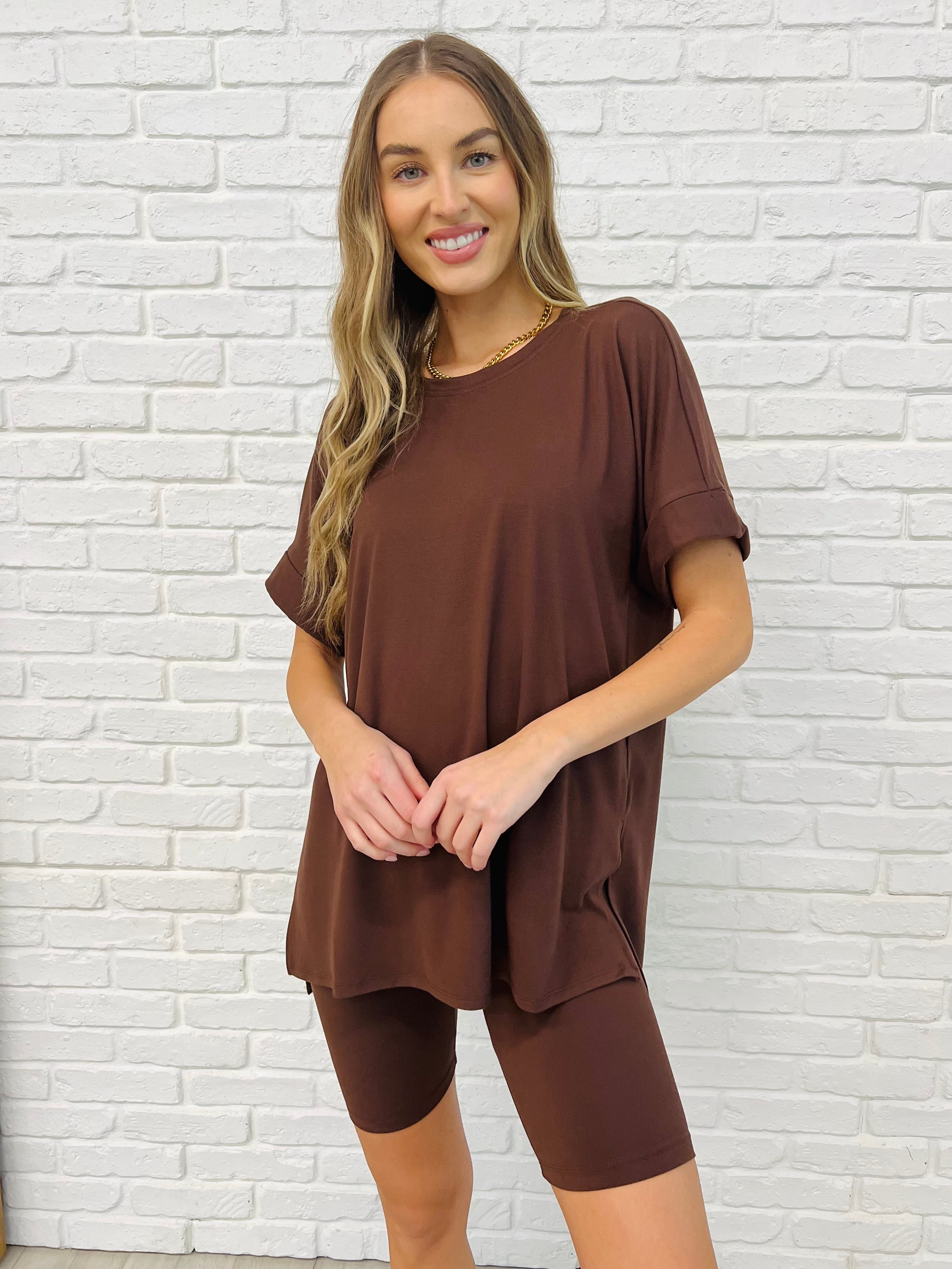 Women's Comfy Cruising Top and Biker Shorts Set - Mahogany Color - Perfect for Yoga, Gym Workouts & Casual Streetwear