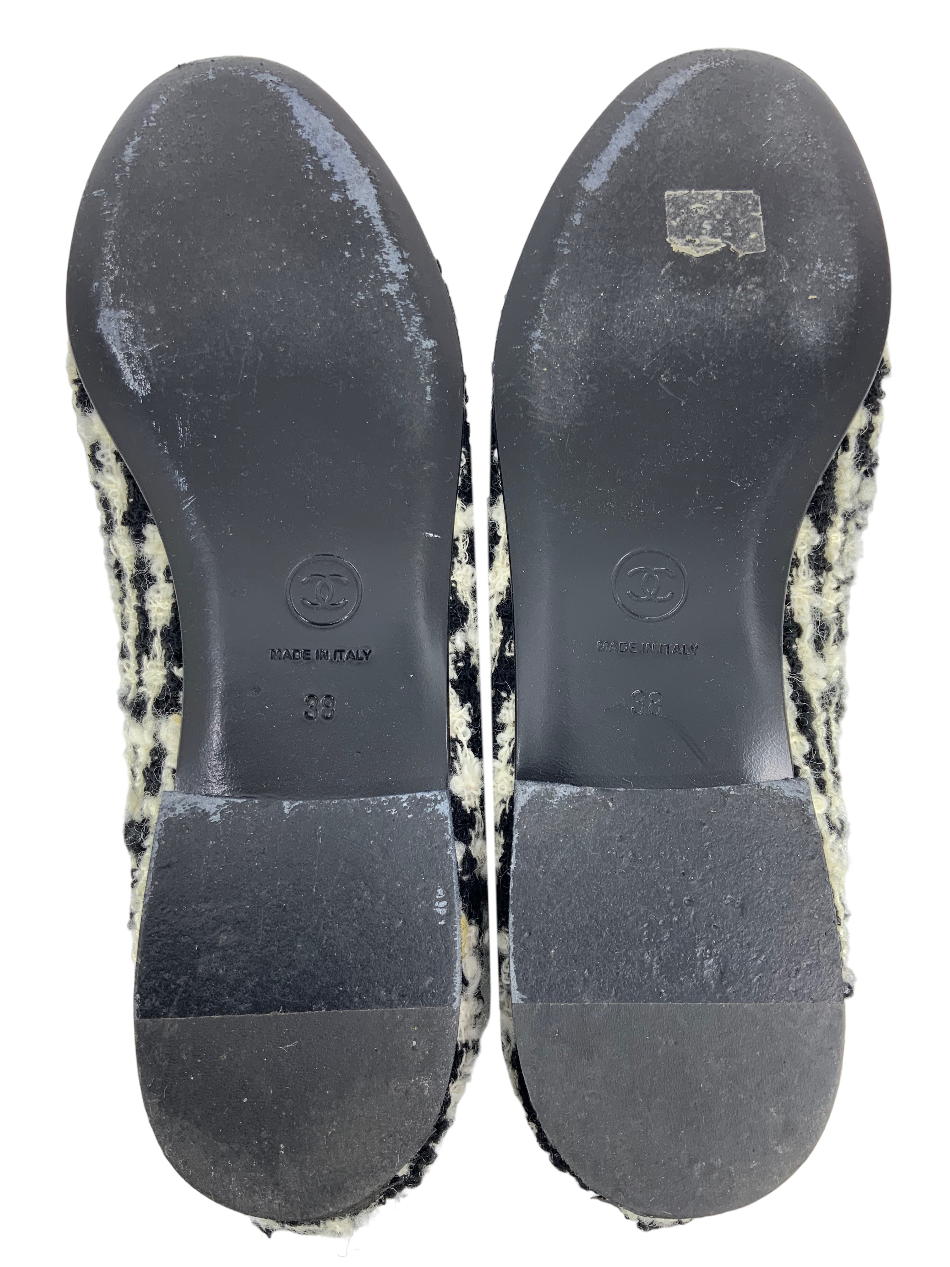 Chanel Tweed CC Logo Cap Toe Ballerina Flats - Women's Size 8 | Classic Luxury Ballet Flats for Work, Parties & Everyday Wear