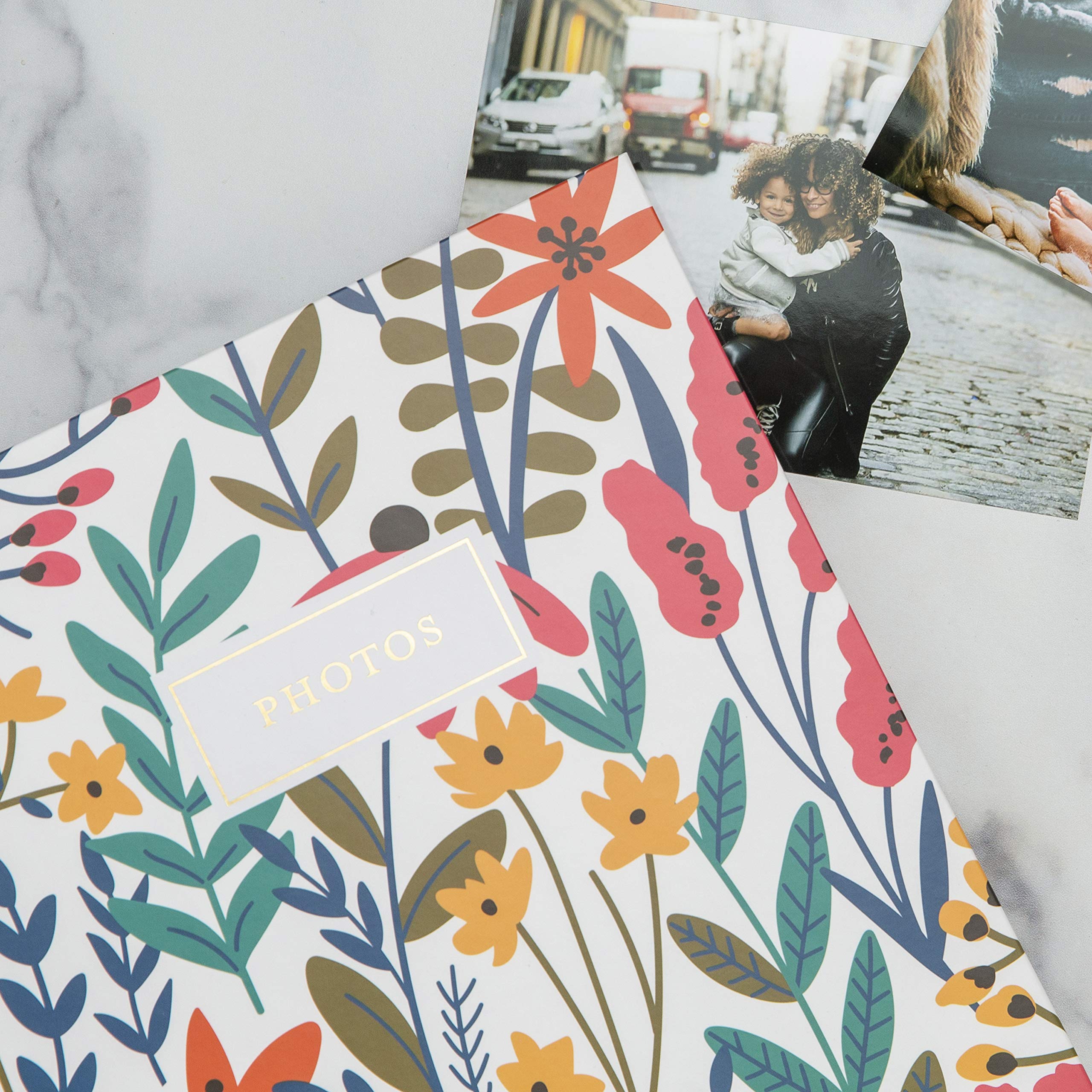 Jot & Mark 4x6 Photo Album with 200 Clear Pocket Sleeves - 6 Tab Dividers & 3-Ring Binder (8.5x9.5 Inch, Wildflower Bouquet Design) - Perfect for Wedding, Baby, Travel & Family Photo Organization