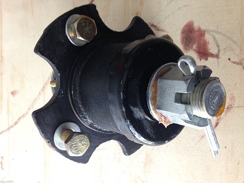 Rhino Alamo Rotary Cutter Tapered Roller Bearing Tailwheel Hub (Part #00776214) - Durable Replacement for Farming & Landscaping Equipment