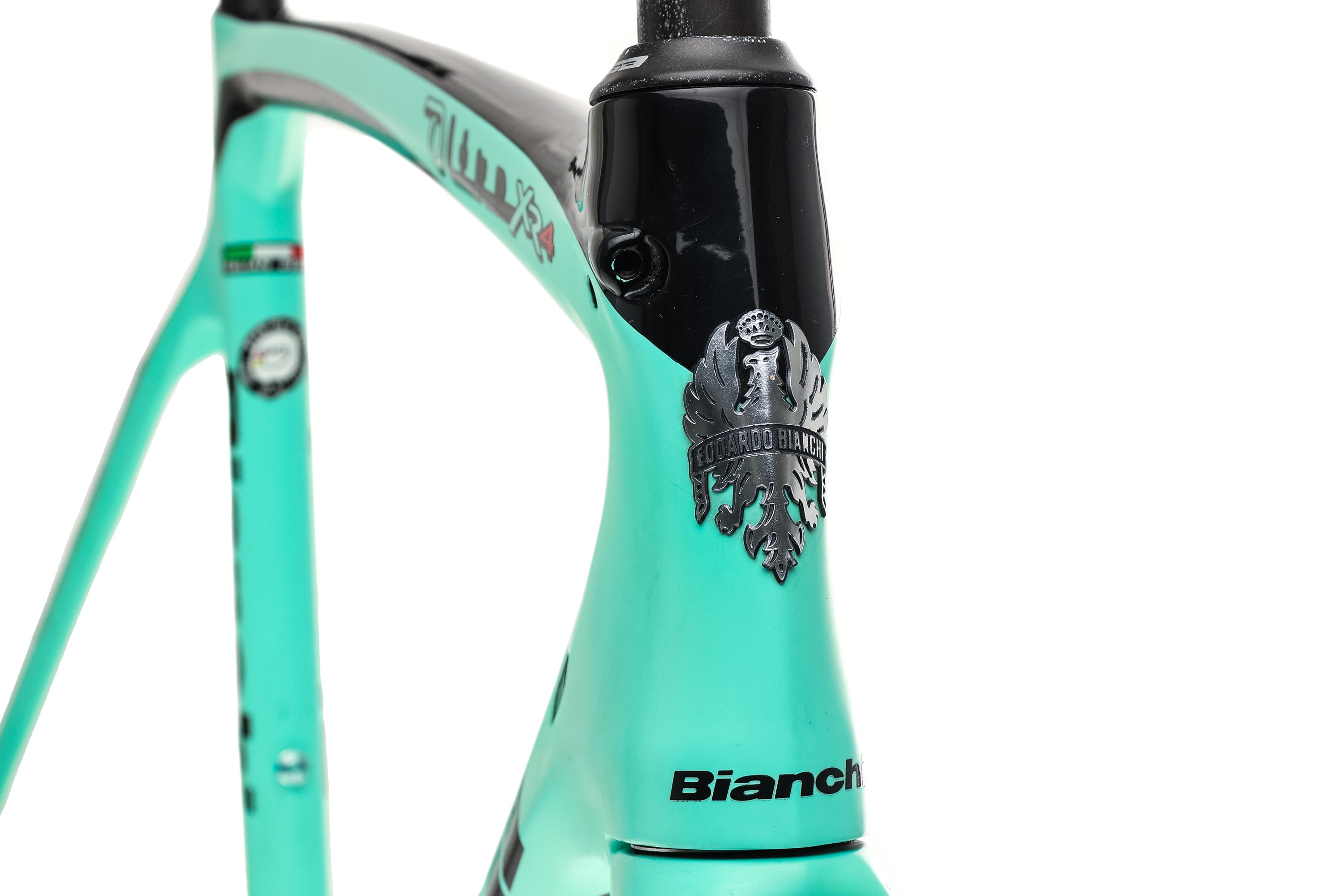 Bianchi Oltre 57cm Carbon Road Bike Frameset 2018 - Lightweight Racing Bicycle Frame for Competitive Cyclists & Endurance Rides