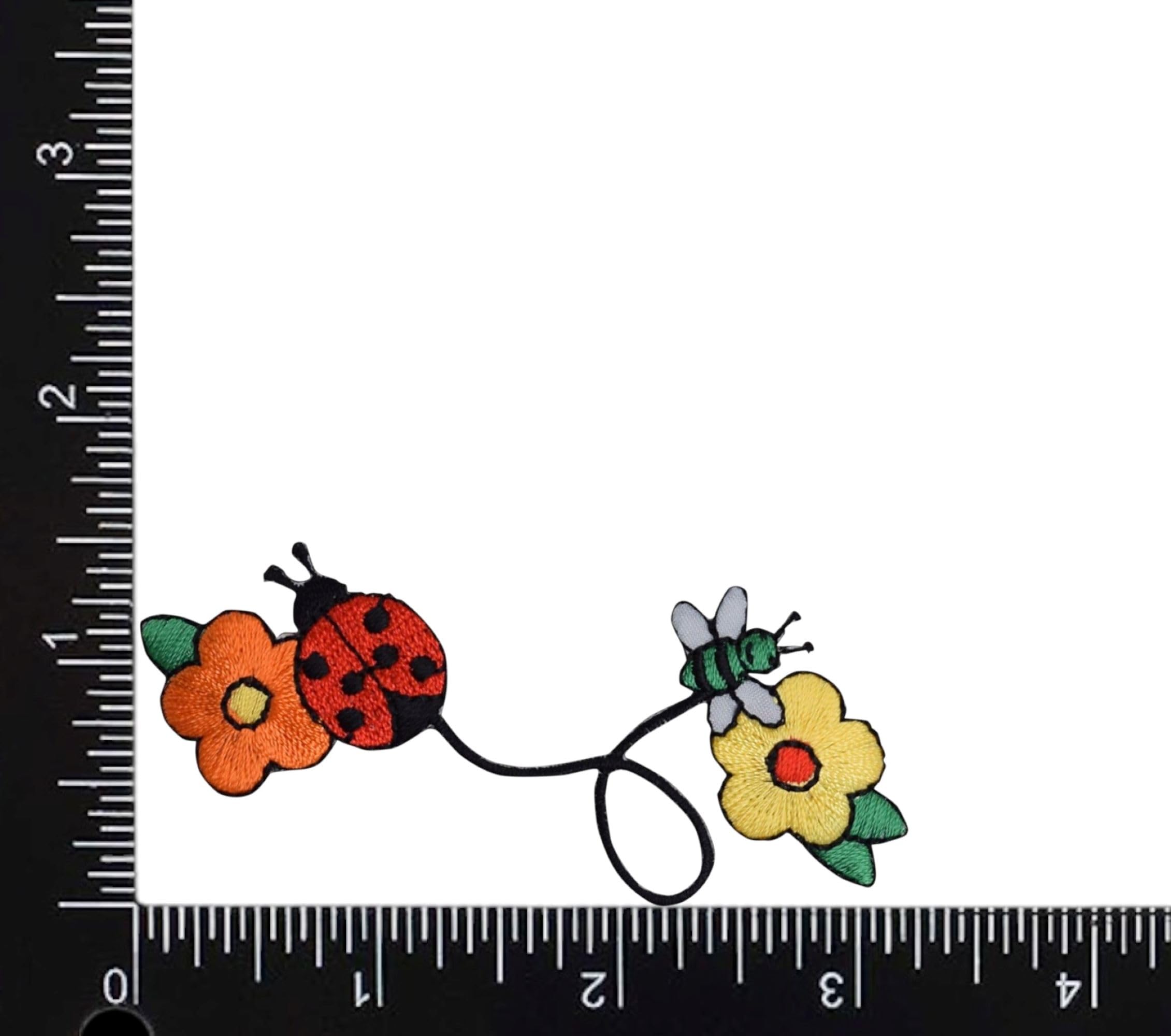 Ladybug & Bee with Daisy Flowers Embroidered Iron-On Patch (1 Pack) - DIY Sewing, Clothing Repair, Backpack & Hat Decoration