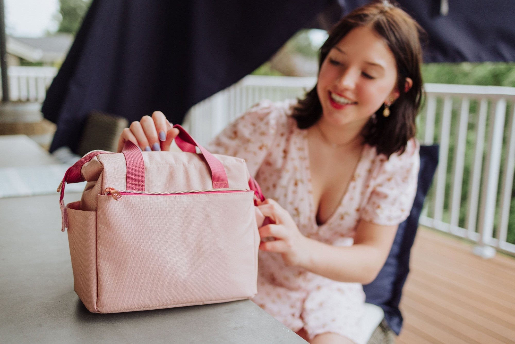 Picnic Time On The Go Insulated Lunch Cooler Bag - Perfect for Work, School, Camping & Outdoor Adventures