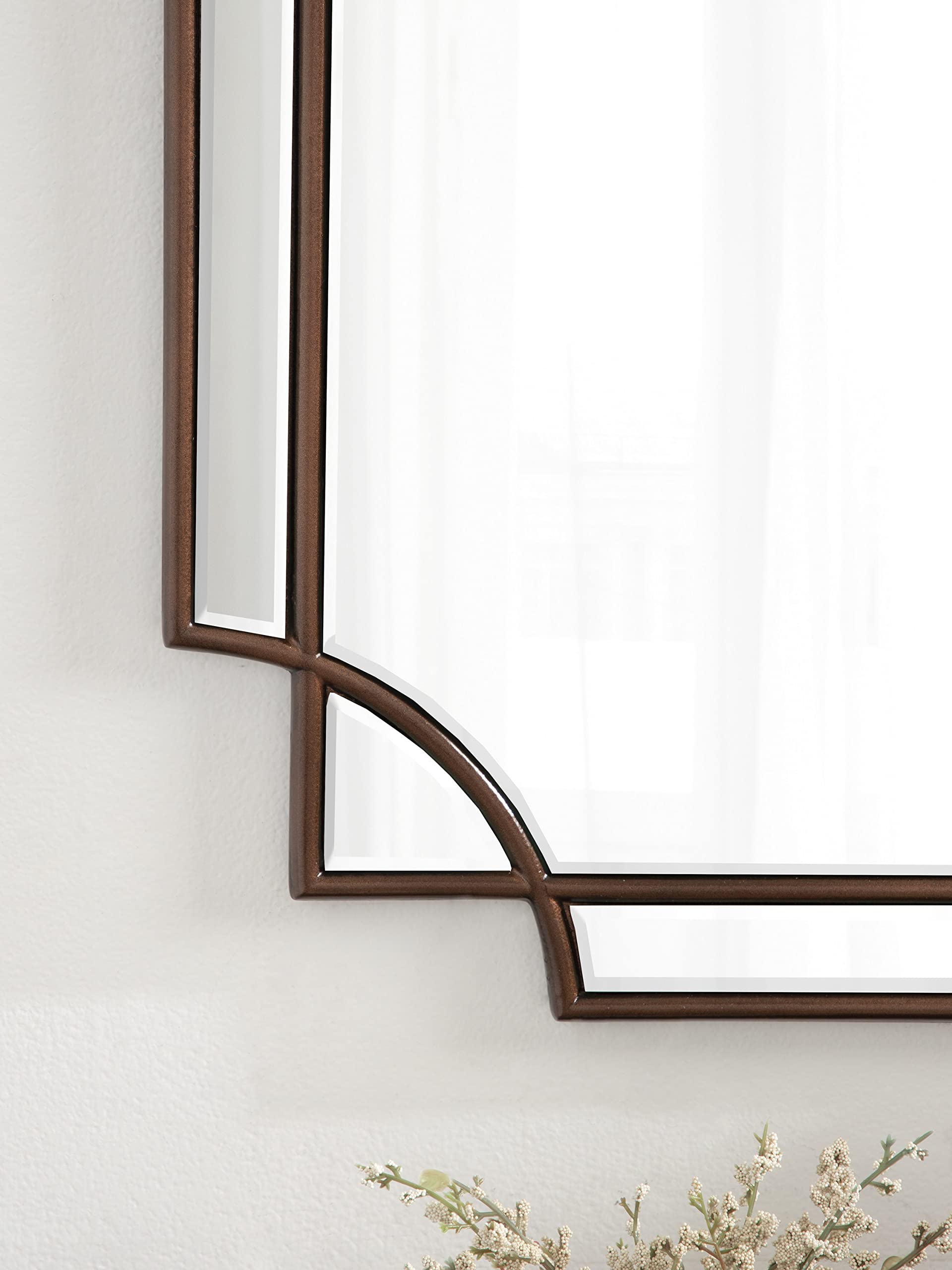 Kate and Laurel Minuette Traditional Wall Mirror - 18