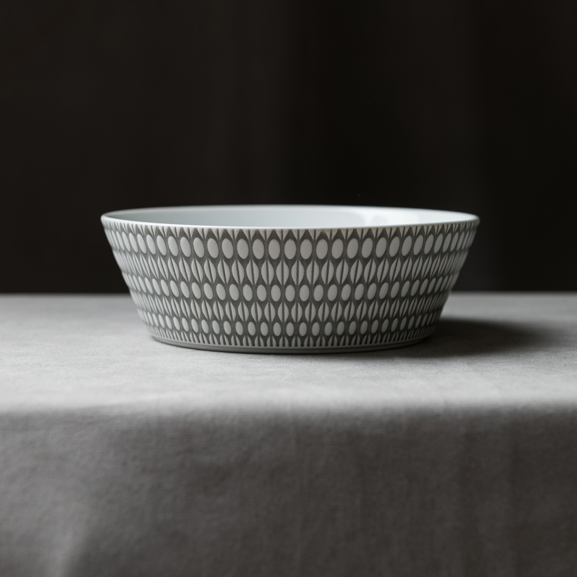 NISHIYAMA Saint Amuse Bowl - 5 Color Options | Elegant Ceramic Serving Bowl for Salads, Pasta & Desserts | Perfect for Dining, Entertaining & Gifts
