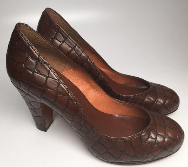 Carmen - Stylish and Comfortable Women's Fashion Apparel for Casual Wear, Work, and Special Occasions