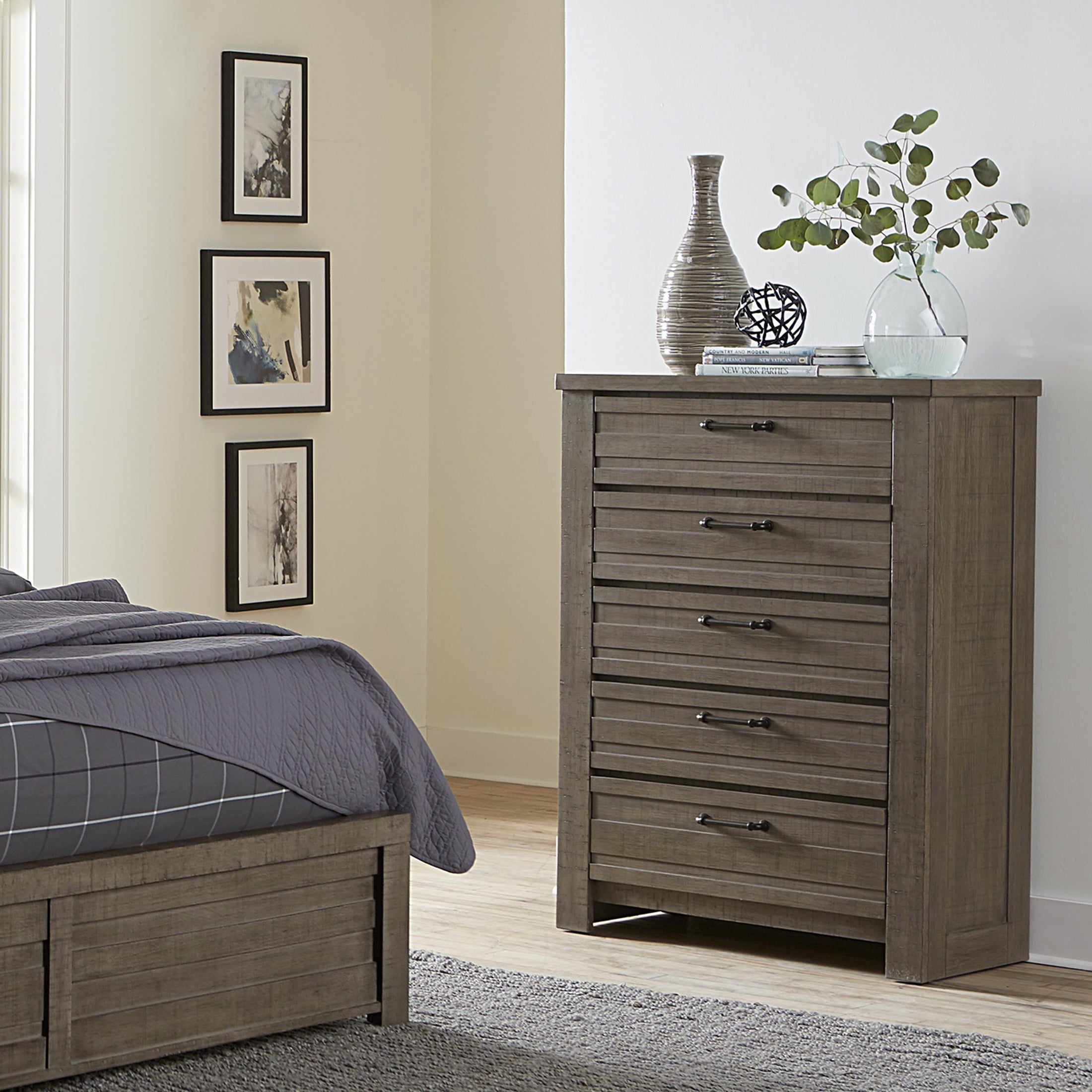 Sedona Transitional Medium Gray Wood 5-Drawer Chest - Stylish Bedroom Dresser for Clothes Storage & Home Organization