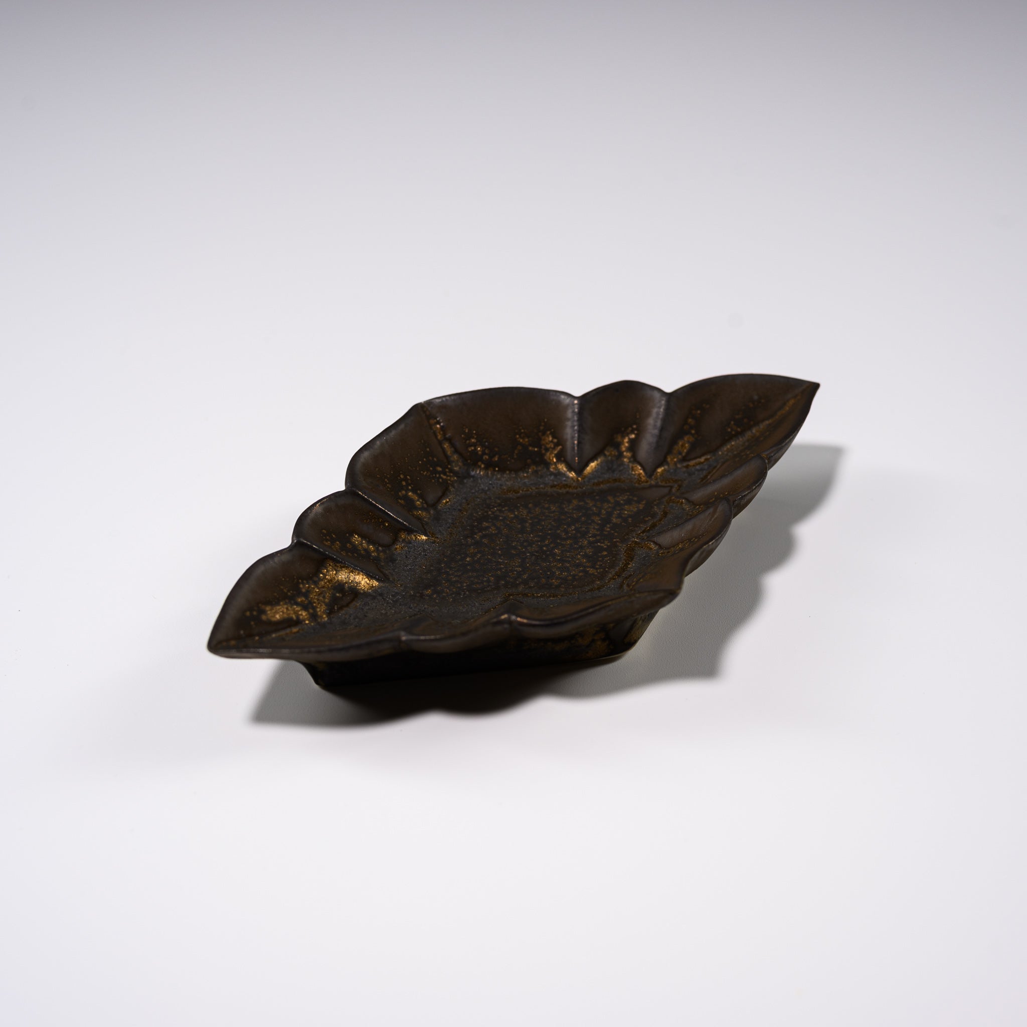 Handmade Usukiyaki Diamond Small Dish - Japanese Ceramic Appetizer Plate for Sushi, Soy Sauce & Condiments | Perfect for Home Dining & Gifts