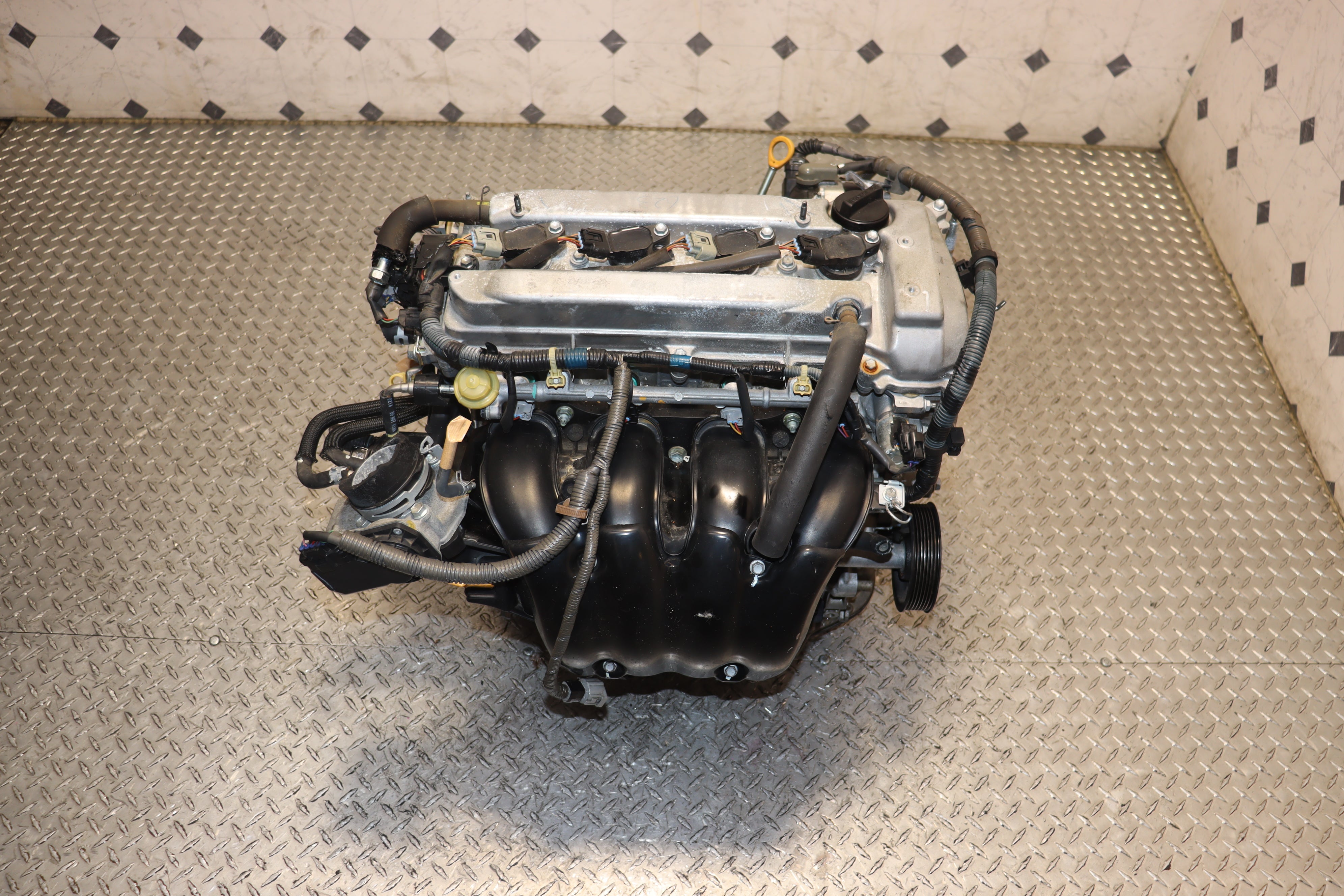 JDM 2AZ-FE 2.4L DOHC VVTI Engine for 2008-2015 Scion xB - High Performance Replacement Engine for Smooth Driving & Daily Commutes