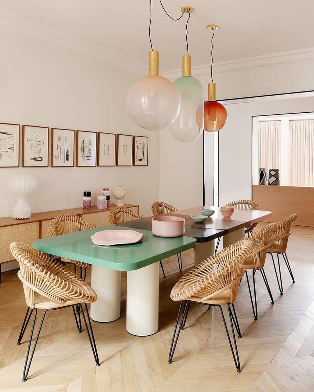 Eidos Collection Modern Pendant Lamp - Elegant Hanging Light Fixture for Dining Room, Kitchen Island & Living Room Decor