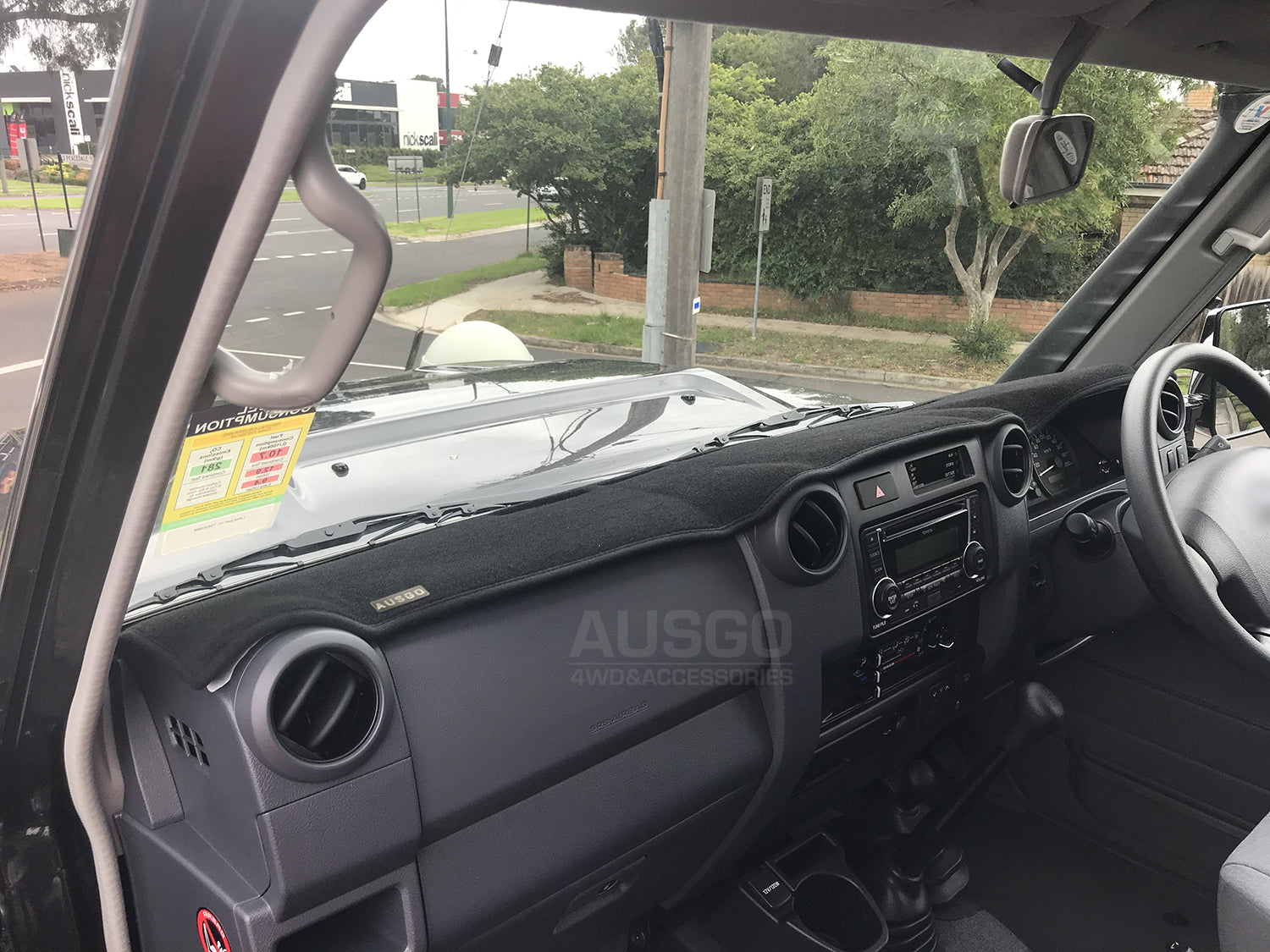Premium Dash Mat for Toyota Land Cruiser 70/76/78/79 Series (2009-2023) - UV Protection & Anti-Slip Dashboard Cover for Heat & Glare Reduction - Perfect for Off-Road Adventures & Daily Commutes