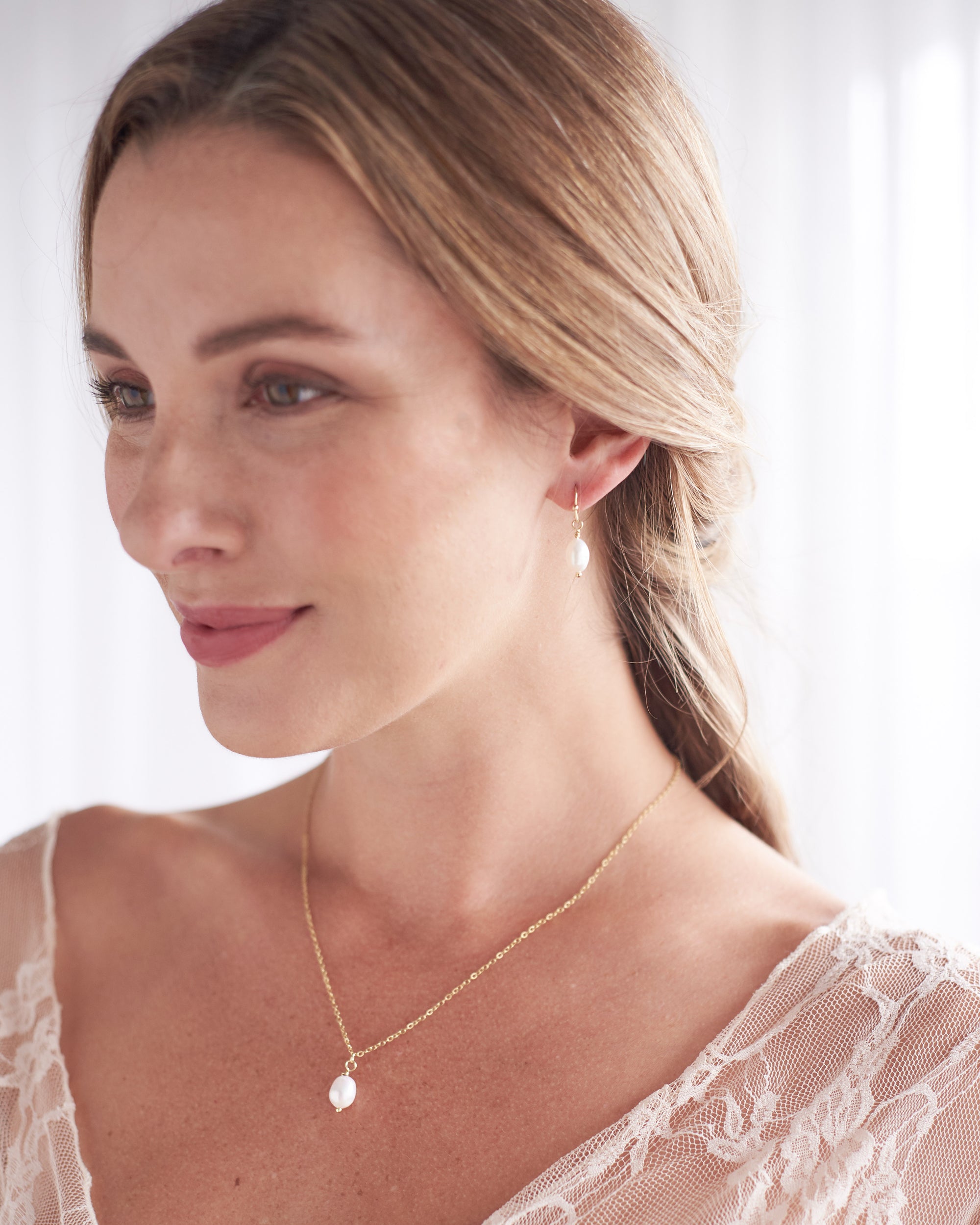 Elegant Simple Pearl Pendant Necklace Set - 18K Gold Plated Dainty Jewelry for Women - Perfect for Weddings, Anniversaries & Everyday Wear