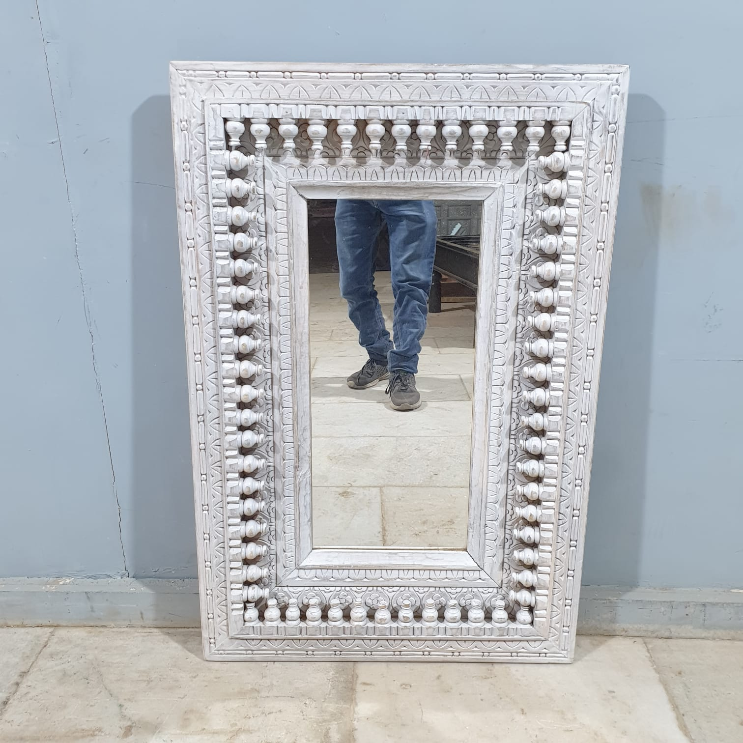 Handmade Indian Wooden Mirror Frame - Carved Whitewash Design 35.4
