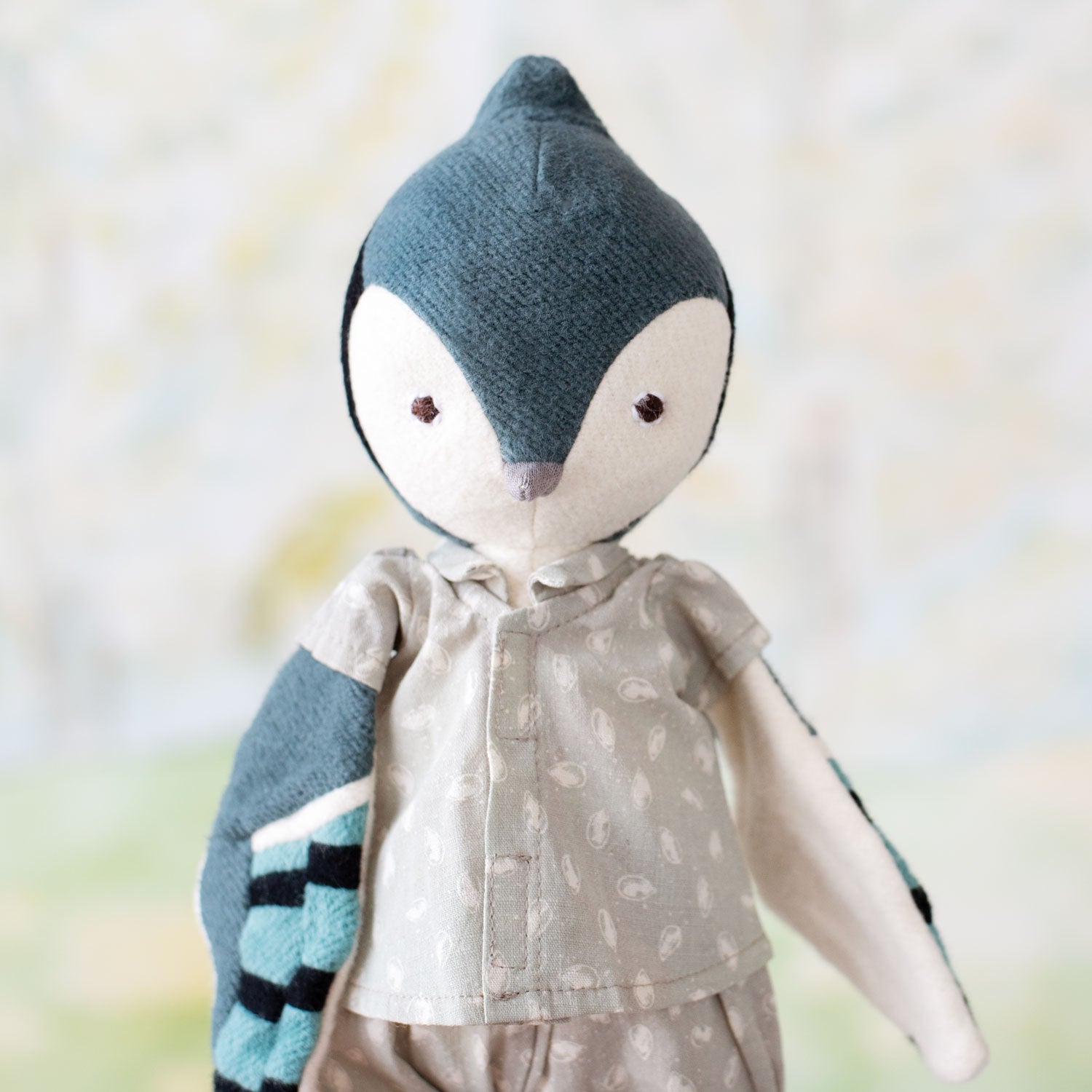 Leonard Blue Jay - Stunning Handcrafted Ceramic Bird Figurine for Home Decor & Garden Accent | Perfect for Shelf Displays, Gift Giving & Nature-Inspired Decorations