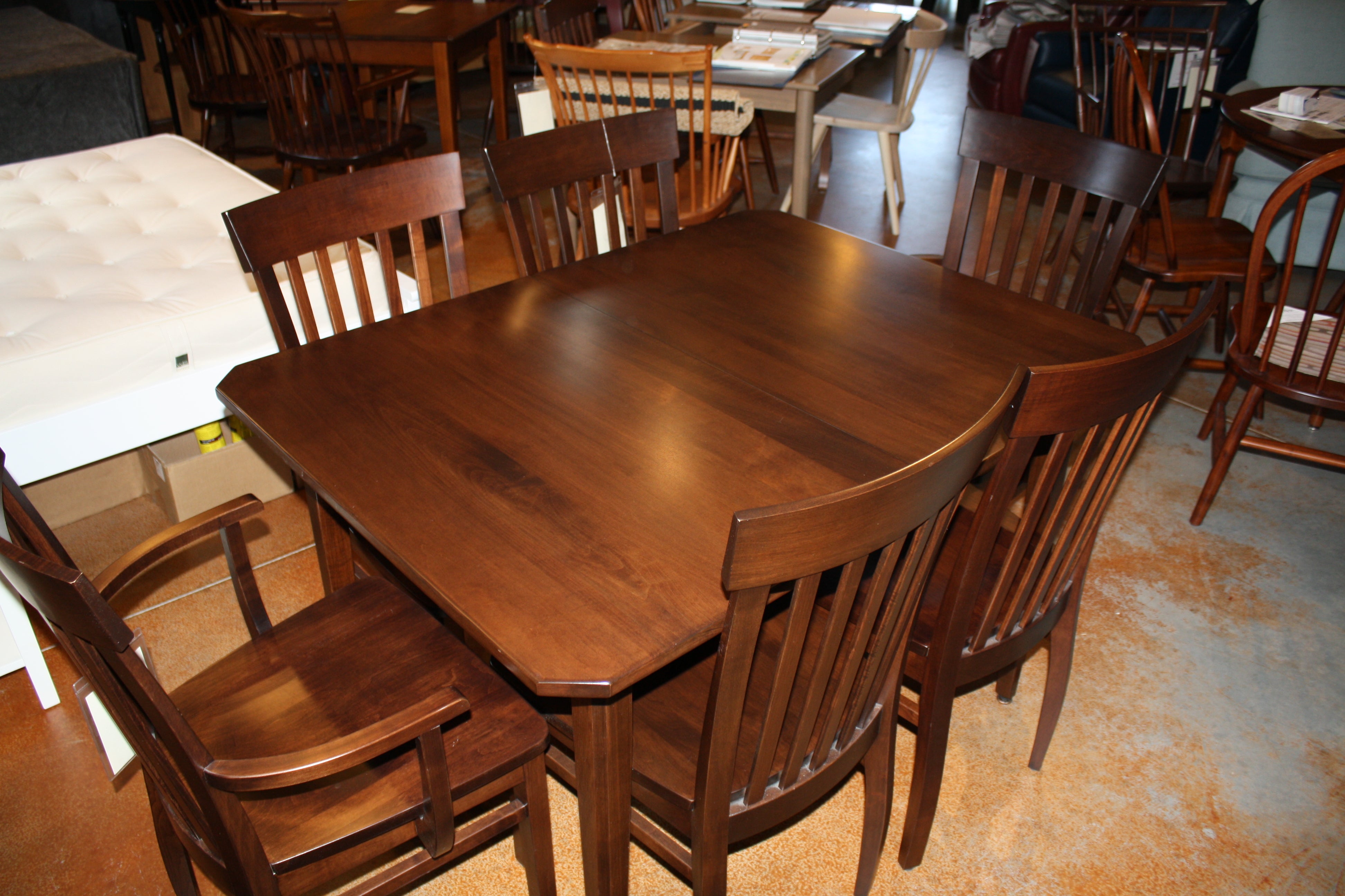 Millcreek Compact Extension Dining Table - Expandable Space-Saving Table for Small Kitchens & Dining Rooms | Perfect for Apartments, Breakfast Nooks & Entertaining Guests