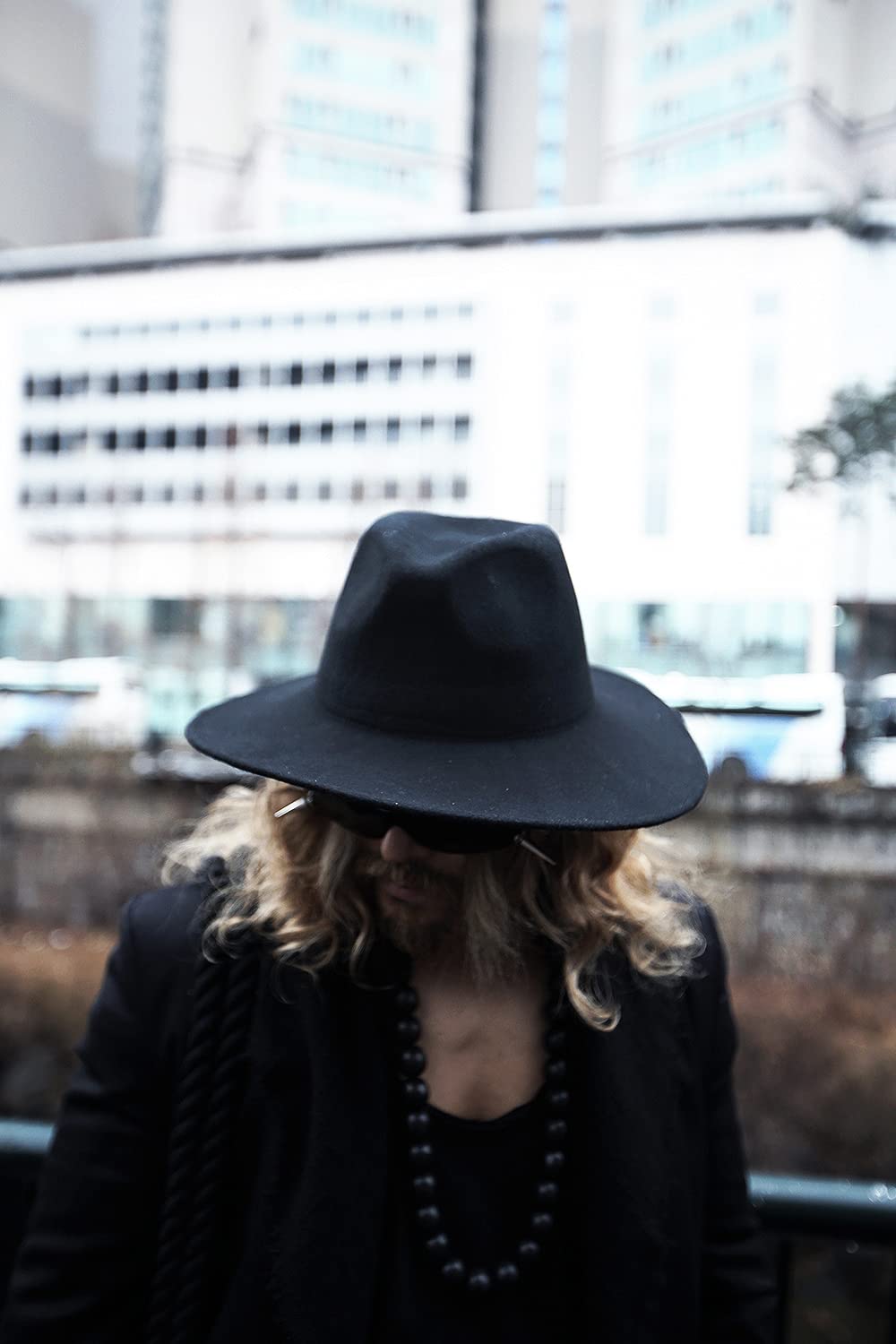 Stylish Men's Noir Wool Felt Fedora Hat - Classic Black Urban Fashion Accessory for Casual Outfits, Parties and Outdoor Events