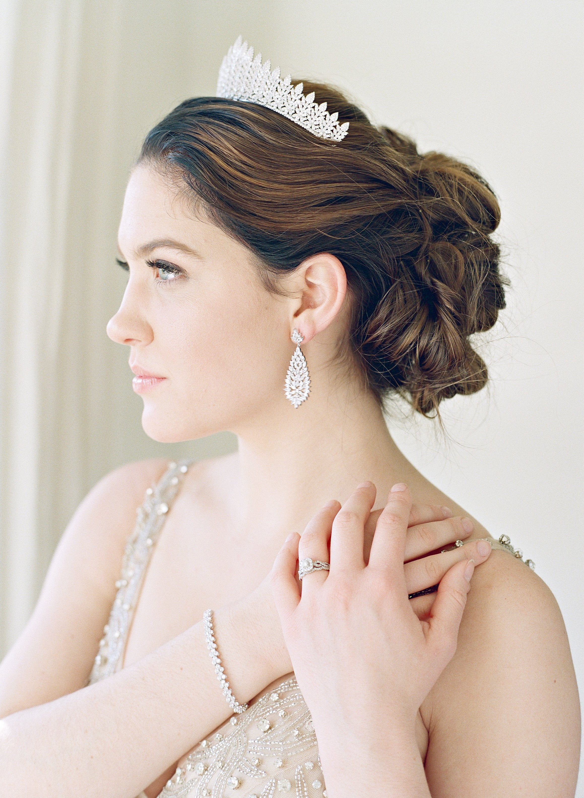 RIONA Cubic Zirconia Bridal Tiara - Elegant Wedding Crown for Bride, Bridesmaids & Prom | Perfect for Weddings, Pageants & Special Occasions