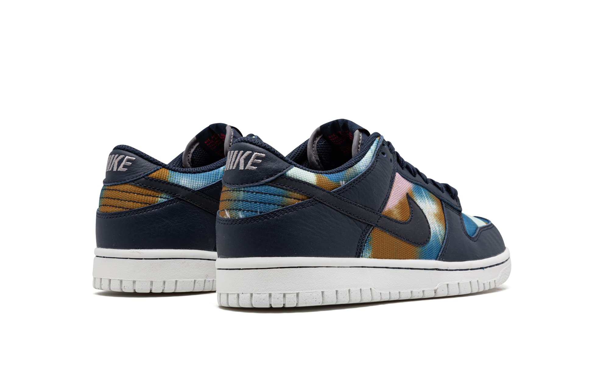 Nike Kids Dunk Low SE GS Basketball Shoes - Lightweight & Comfortable Sneakers for Boys & Girls - Perfect for School, Sports & Casual Wear