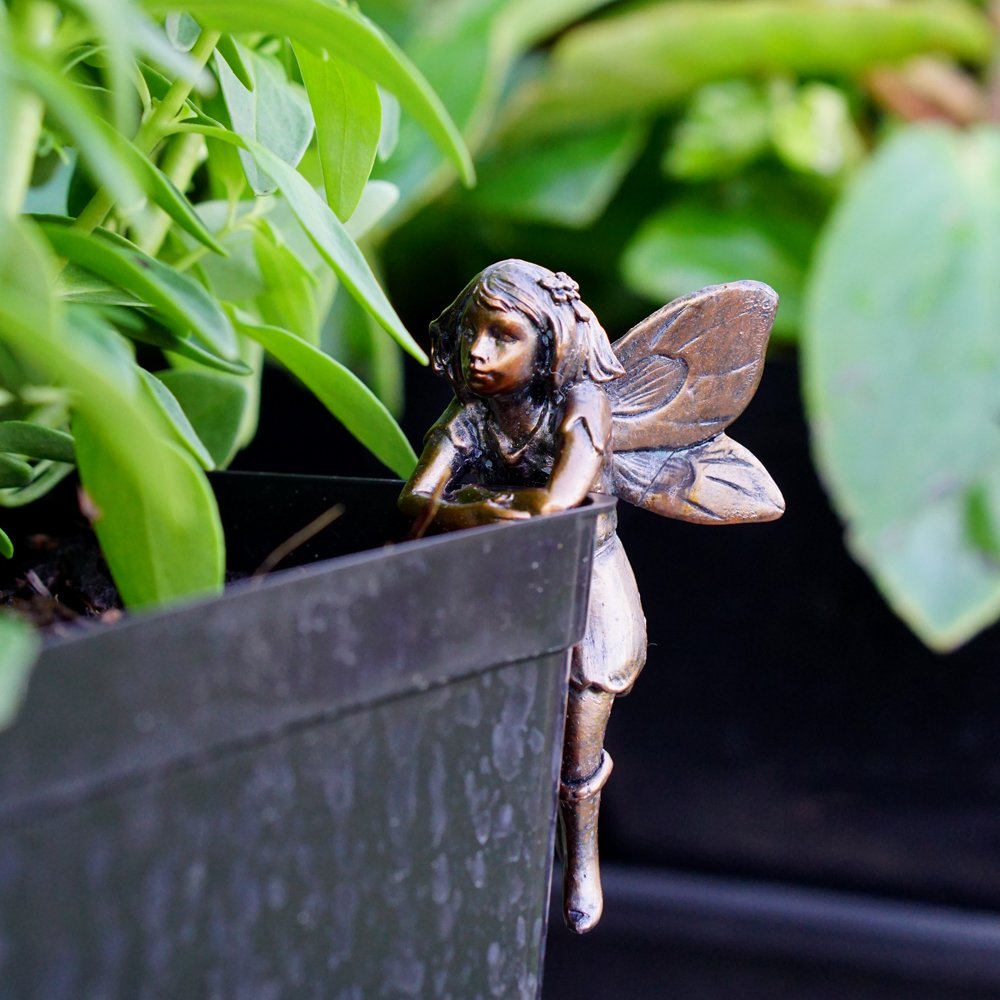 Miniature Fairy Garden & Terrarium Decor - Small Flower Pot Hugger Statue for Indoor Plants, Home Decor & DIY Crafts | Perfect for Fairy Gardens, Terrariums, Tabletop Displays & Gift Ideas