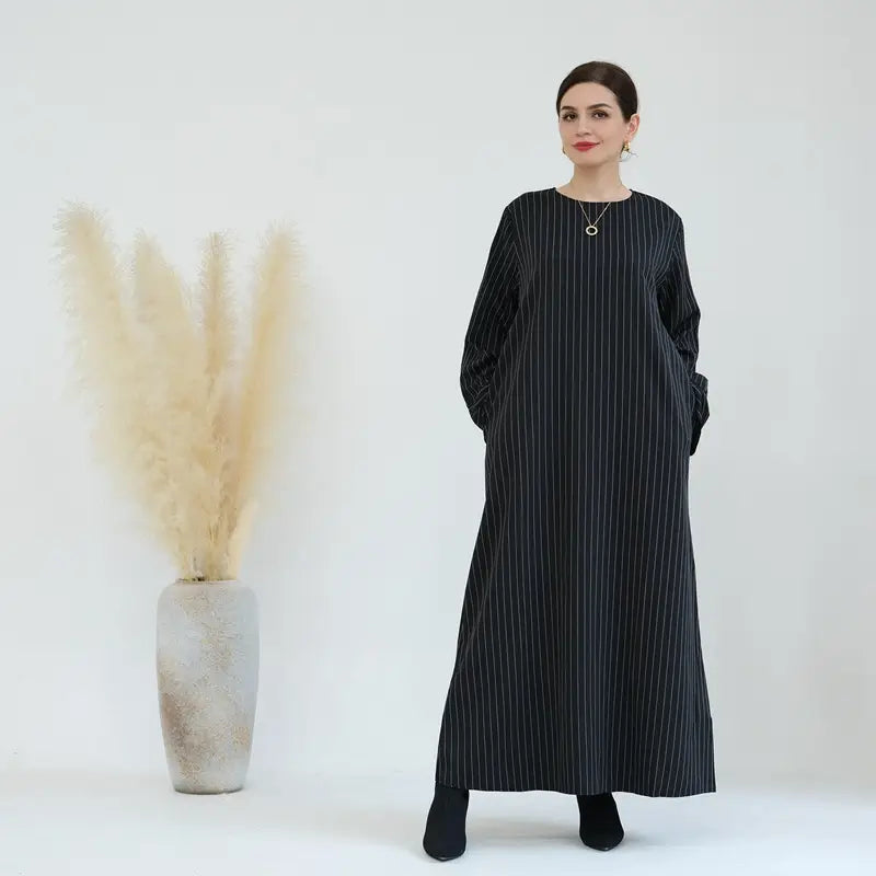 Elegant Twill Jacquard Abaya Dress for Muslim Women - Modest Islamic Prayer Dress for Mosque, Eid, and Special Occasions