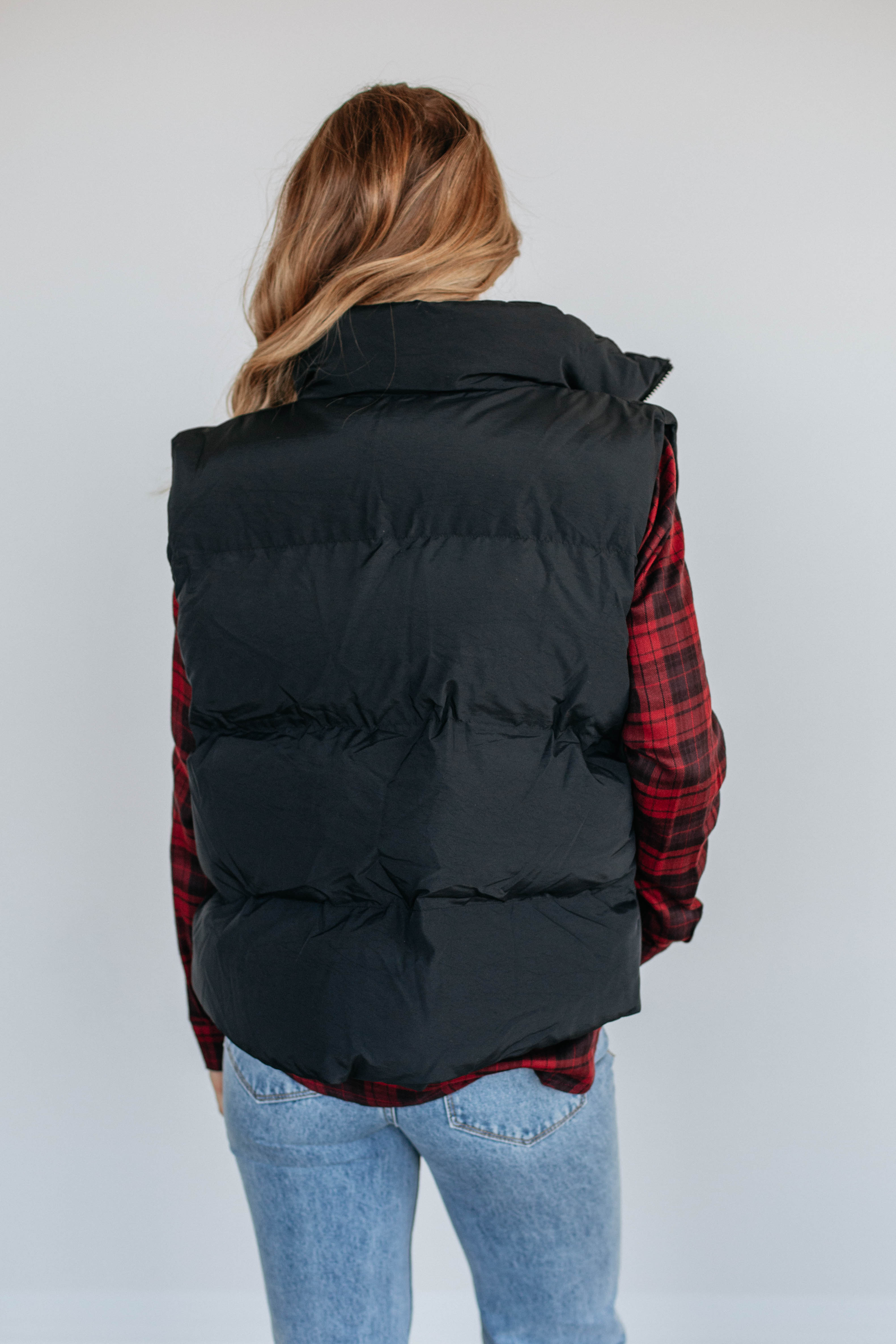 Blayke Men's Lightweight Puffer Vest - Black, Warm Quilted Insulated Jacket for Outdoor Hiking, Camping & Winter Sports