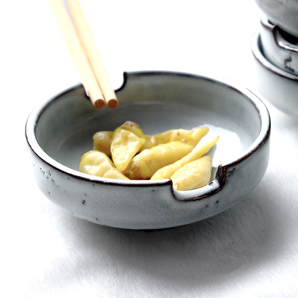 Retro Style Colias Wing Marble Porcelain Bowls - Set of 4 White Multipurpose Side Dishes for Soy Sauce, Seasonings & Dipping - Perfect for Asian Dining, Sushi Restaurants & Home Kitchen Decor